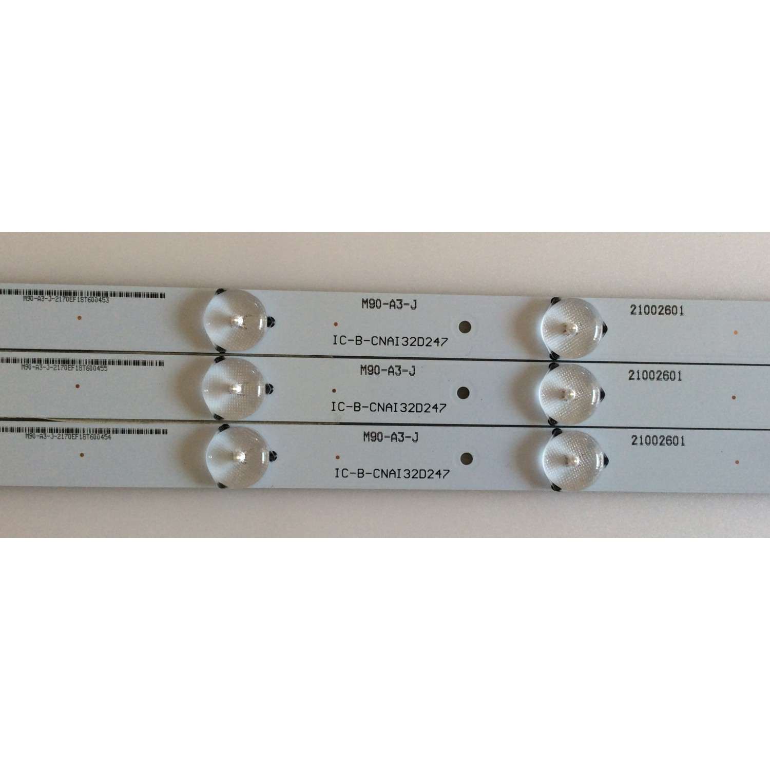 KIT DE LED'S PARA TV ( 3 PIEZAS ) / ELEMENT / IC-B-CNAI32D247 /  M90-A3-J / 21002601 / 4632CL026 /  IC-B-HWBW32D448 / PANEL 72001422, LM315TA-T01 / MODELO ELEFT326 A1400  - Imagen 3