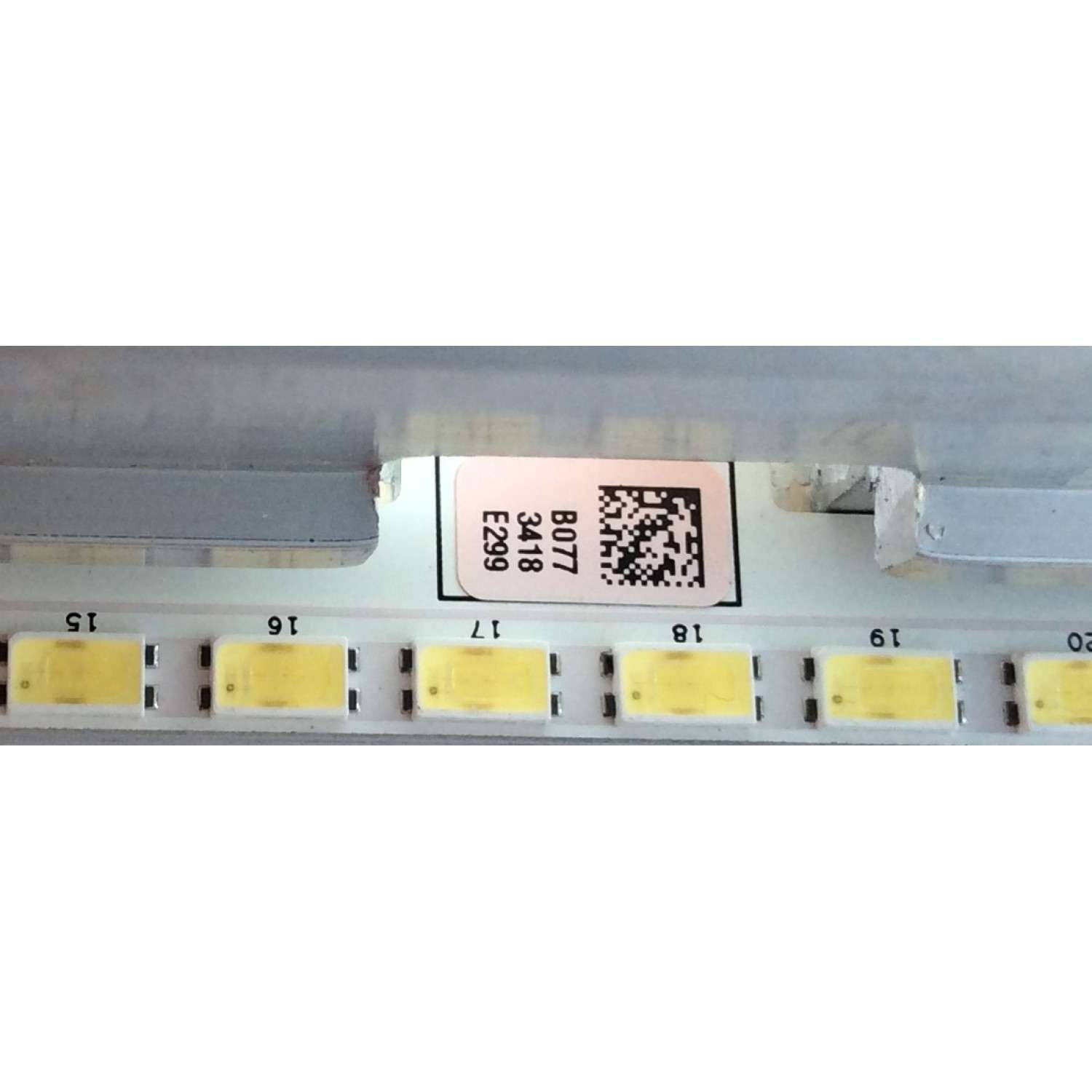 LED PARA TV (1 PIEZA) / SHARP / RB129WJ3 / 2013SSP70 5630 70 REV1.0 /  3418 / PANEL JE69503HB10R / MODELO LC-70LE755U / 1.58M X 17CM /  - Imagen 4