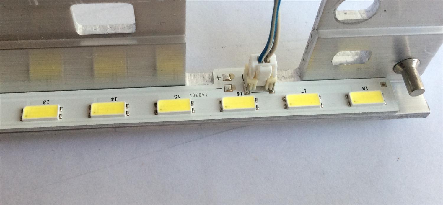 LED PARA TV (1 PIEZA) / SHARP / LM41-00090S / SAMSUNG _20155SP60_7030_54_3C_REV1.0 / RB173WJ3 / PANEL JE601D3HA10Z / MODELO LC-60LE660U / 1.33 M X 9 CM / - Imagen 3