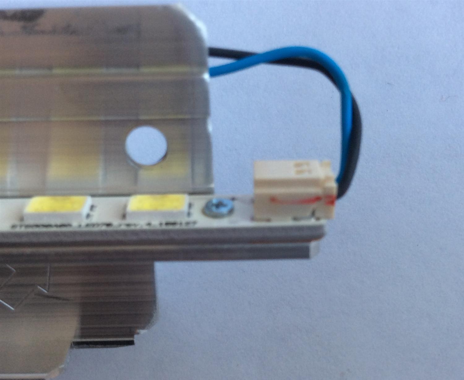 KIT DE LED'S PARA TV (2PIEZAS) / INSIGNIA / LJ64-02220A  / LJ64-02219A / STS550A05_LED70_REV.4_100127 / PANEL LTA550HJ05-C01 /  MODELO NS-55E560A11 / 1.24 M / - Imagen 2