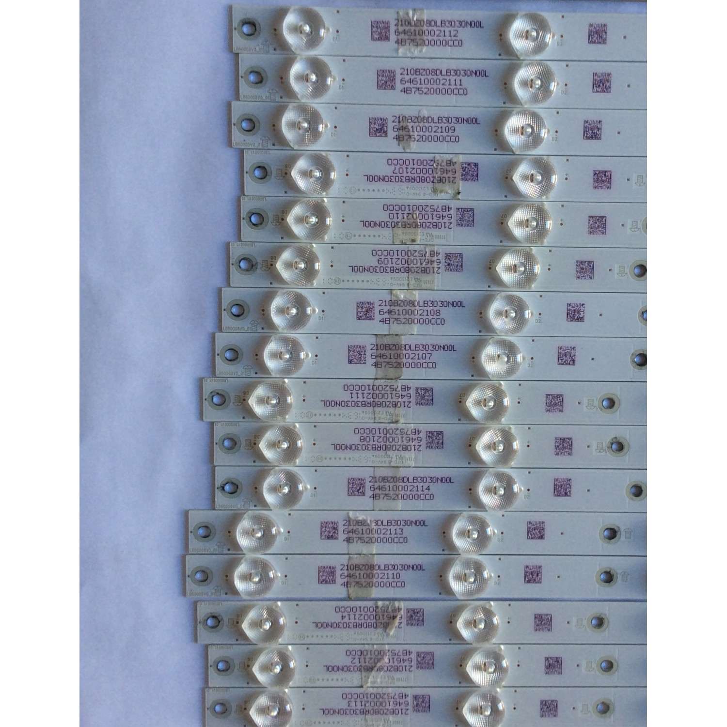 KIT DE LED'S PARA TV VIZIO ((16 PIEZAS)) / NUMERO DE PARTE LB60008 / LB60008 V1_01 / LB60008 V0_01 / 210BZ08DLB3030N00L / PANEL TPT600U2-EQLSJA.G REV:S5A / DISPLAY LC600EQL (SJ)(A5) / MODELO M60-D1 / M60-D1 LTM7UYBS - Imagen 3
