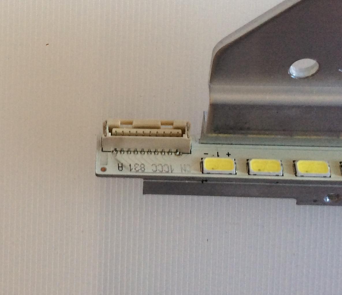 KIT DE LED´S PARA TV ( 2 PIEZAS ) / TOSHIBA / 3660L-0374A / 42" V6 EDGE FHD-1 REV1.0 1 L-TYPE / 42" V6 EDGE FHD-1 REV1.0 1 R-TYPE / PANEL LC420EUD(SD)(F2) / MODELO 42TL515U - Imagen 3