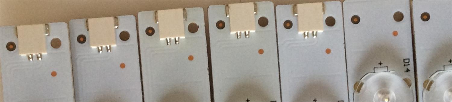 KIT DE LED'S PARA TV NOTA IMPORTANTE : KIT CUENTA ORIGINALMENTE 12 PIEZAS (INCOMPLETO 11 PIEZA) / VIZIO 56.38005.030 / 131210-WS-550-014-LAKERS-C8-R / 131210-WS-550-014-LAKERS-C8-L / PANEL T550HVN03.2 / MODELO E550I-B2 LWZ2PPAQ - Imagen 4