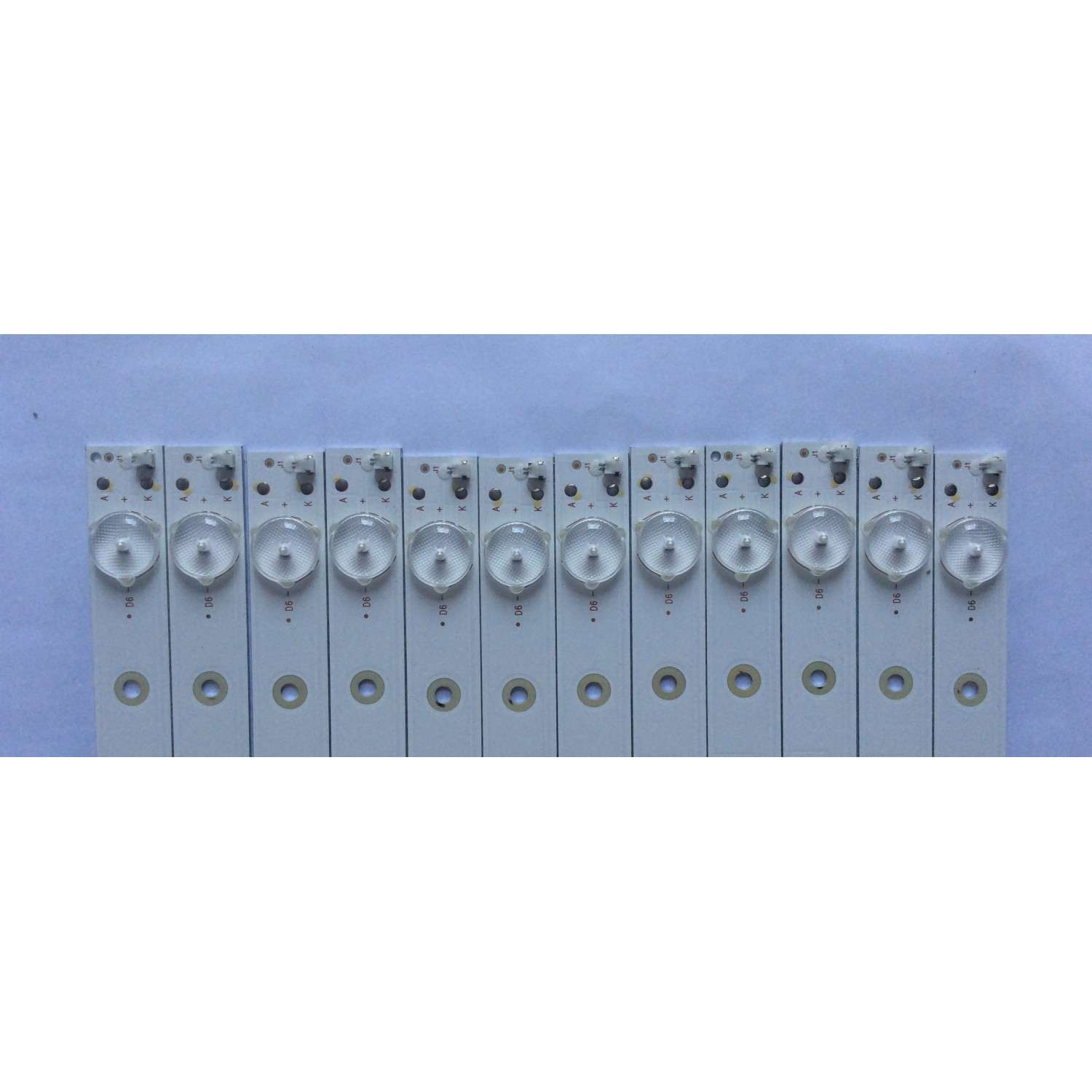  KIT DE LED´S PARA TV WESTINGHOUSE ((12 PIEZAS)) / NUMERO DE PARTE TFMT55D06-ZC21AG-02 / 303TH550069 / TH550M19 / E469119 / PANEL'S T550QVN05 / T550QVN03.0 / T550-DXA-DLED / DISPLAY LSC550FN05-J03 / MODELO WD55UT4490 TW-04441-A055I / TW-04451-N055A - Imagen 3