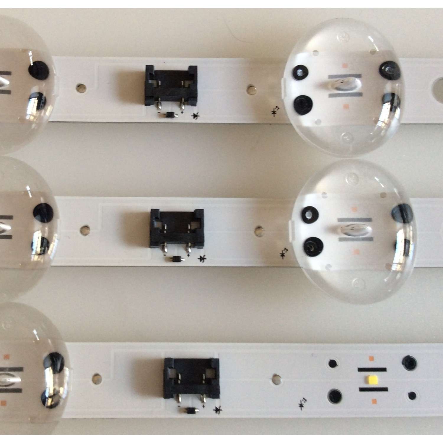 KIT DE LED`S PARA TV (3 PIEZAS) / LG 3PCM00796A / EAV63992902 / EAV 6399 2902 / LGIT.Trident.55UK63 / LGIT.55UK63.REV00.170615 / AGRC1A61B / LG Innotek 55inch Trident 55UK63 / 180628 / PANEL NC550DGG-AAGX1 /  MODELO 55UK6090PUA / 55UK6090PUA.BUSWLOR - Imagen 4