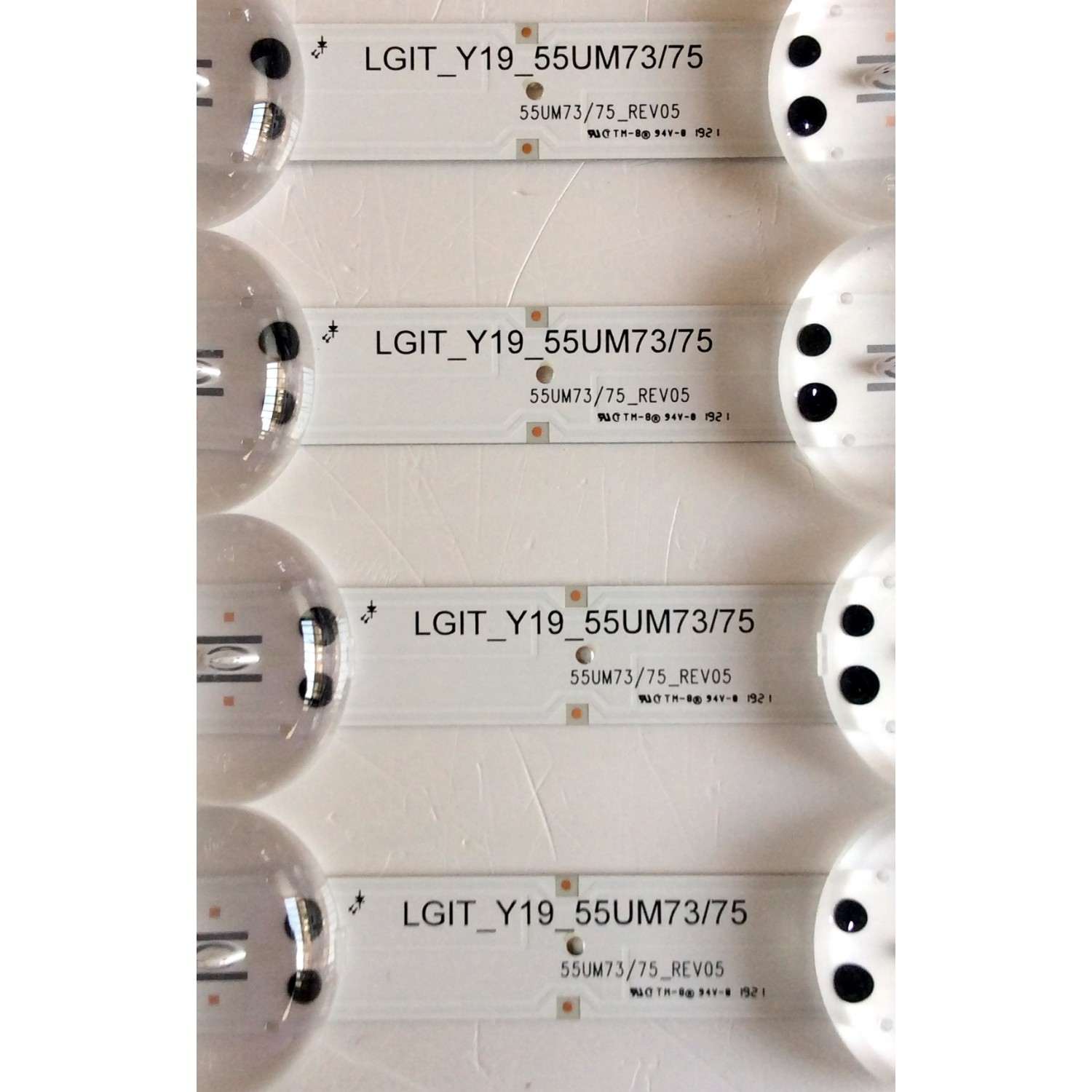KIT DE LED´S PARA TV (4 PIEZAS) / LG EAV64692001 / LGIT_Y19_55UM73/75 / 55UM7375_REV05 / EAV 6449 2001 / EAV64832801 / PANEL NC550DQG-ABHX3 / MODELOS 55UM7300AUE / 55UM7300AUE.BUSYLJR / 55UM7300AUE.BUSYLOR  - Imagen 2