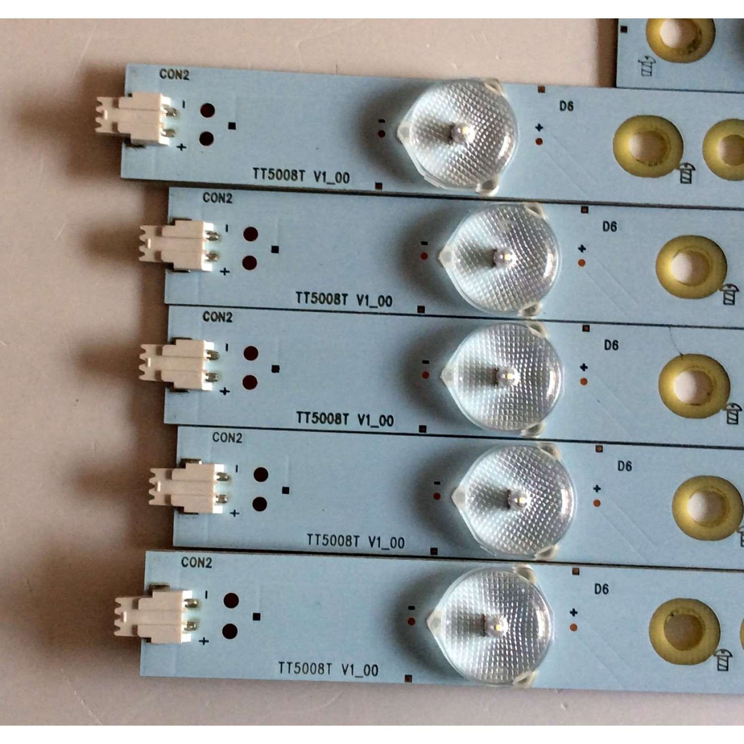 LEDS PARA TV SEIKI / NUMERO DE PARTE. 74.46T04.006-3-SN1 / PANEL T460HW08 V.D / MODELO SE461TS - Imagen 2