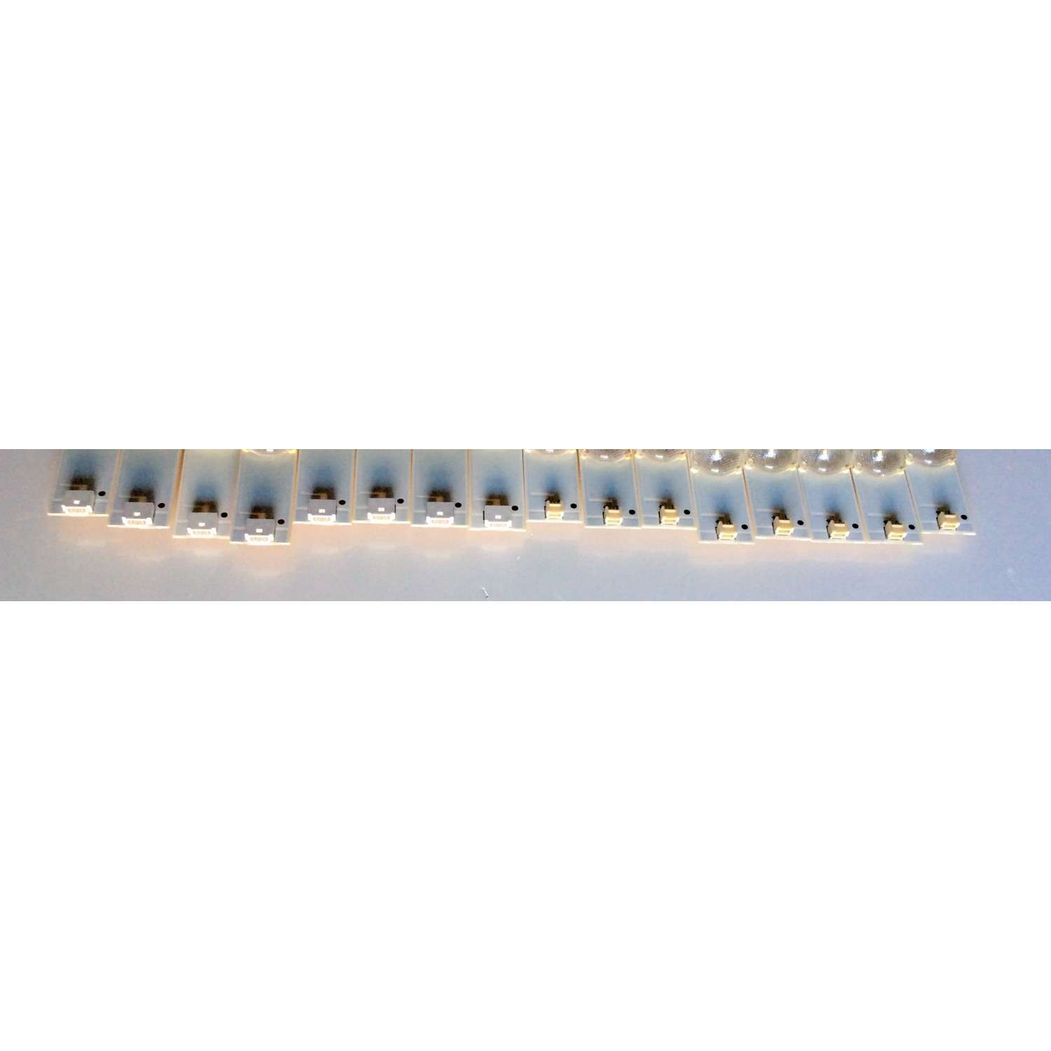 KIT DE LED´S PARA TV (16 PIEZAS) / PANASONIC IC-B-HWBR55D345 / IC-B-HWBR55D345R / IC-B-HWBR55D345L / 75.P2Q01G001 / 75.P2Q02G001 / LP-I5-5-E4 / P2QE24MA4853 / PANEL PAV5533-01 / MODELO TC-55AS530U - Imagen 6