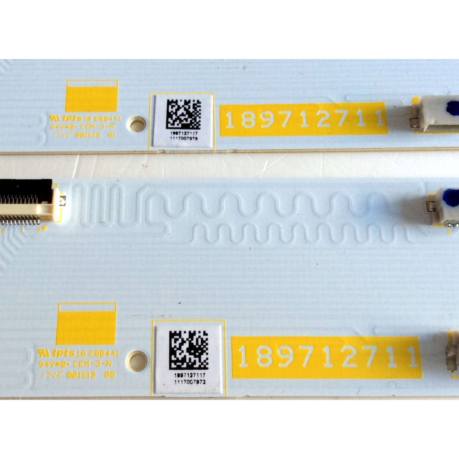 KIT DE LED´S PARA TV (14 PIEZAS) / SONY 189712711 / 55039D715SN0L / 55039D715SN0R / E465853 / 01S01 / 01S02-1 / SBT55 409*18*1.0mm / EAHC4T4 / KS-AL1 / E88441 / PANEL / MODELO - Imagen 4