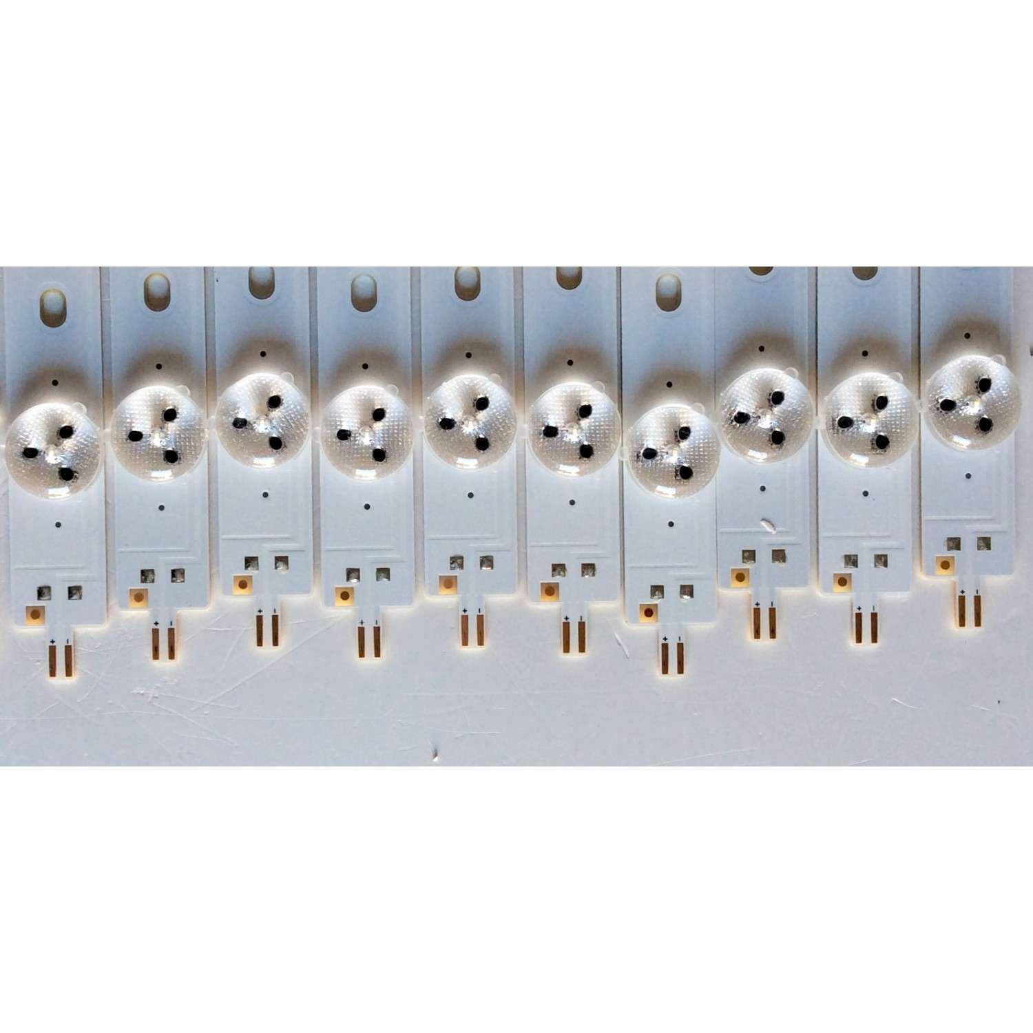 KIT DE LED´S PARA TV (10 PIEZAS) / SONY 1-889-701-11 (1-734-767-11) / 1-889-702-11 (1-734-767-11) / 047S8B 02 / 047S7B 25 / E88441 / SAMSUNG 2013SONY40A 3228 05 REV1.0 130927 / SAMSUNG 2013SONY40B / 130927 / PANEL NS4S400DND01 / MODELO KDL-40W600B - Imagen 4