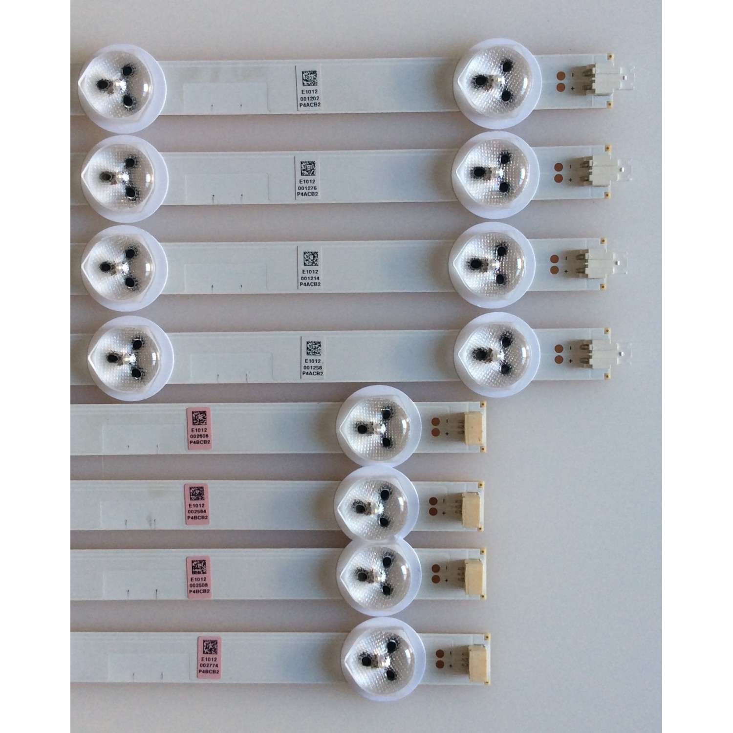 KIT DE LED´S PARA TV INSIGNIA (8 PIEZAS) / SVP370A33 / SVP370A33_A_REV6_130717 / P4ACB2 / E1012 / MODELO NS-37D20SNA19 - Imagen 3