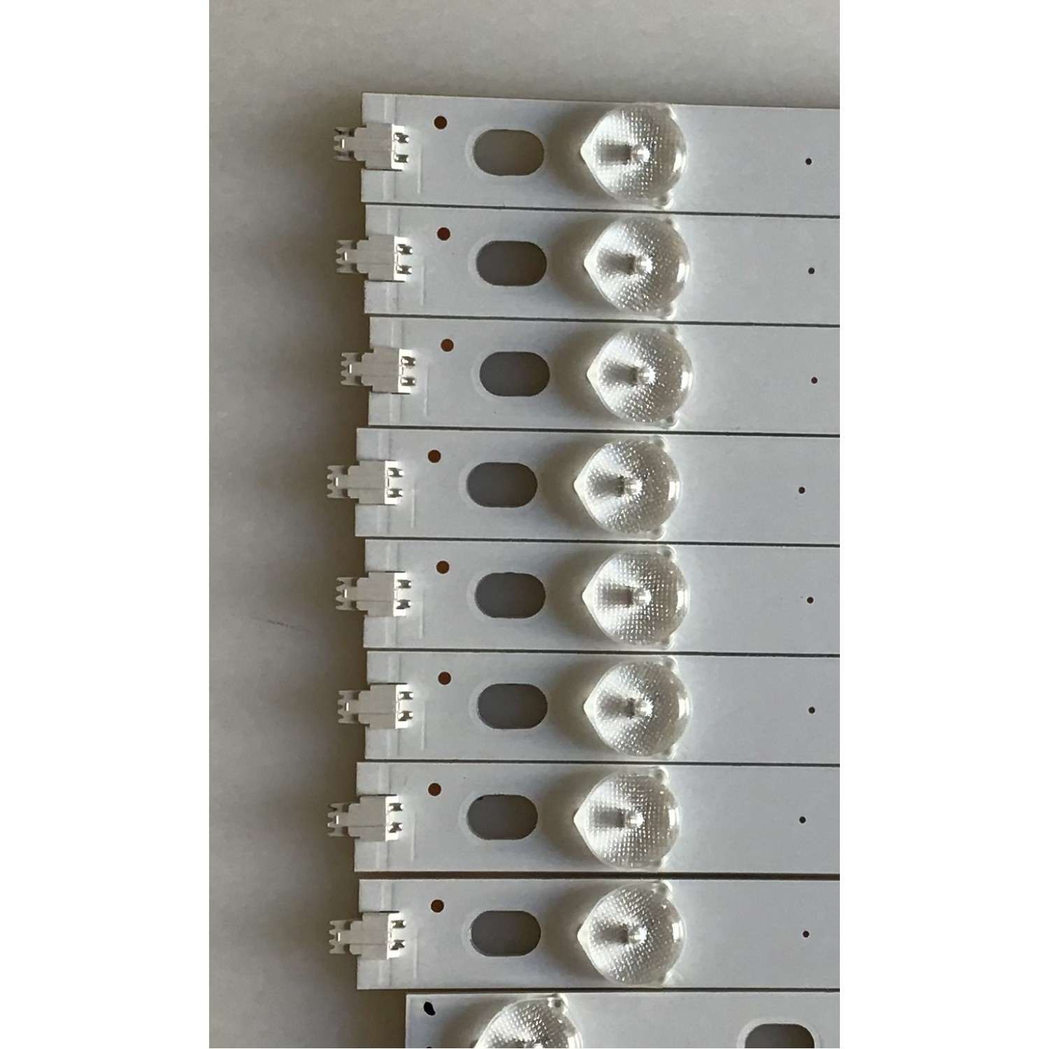 KIT DE LED'S PARA TV PANASONIC (16 PIEZAS) / IC-C-HWBR60D322L/R / PANEL'S PAV6032-03 / LC600DUK(SG)(E1) / MODELOS TC-60AS640U / TC-60AS650B / TC-60AS530U - Imagen 4