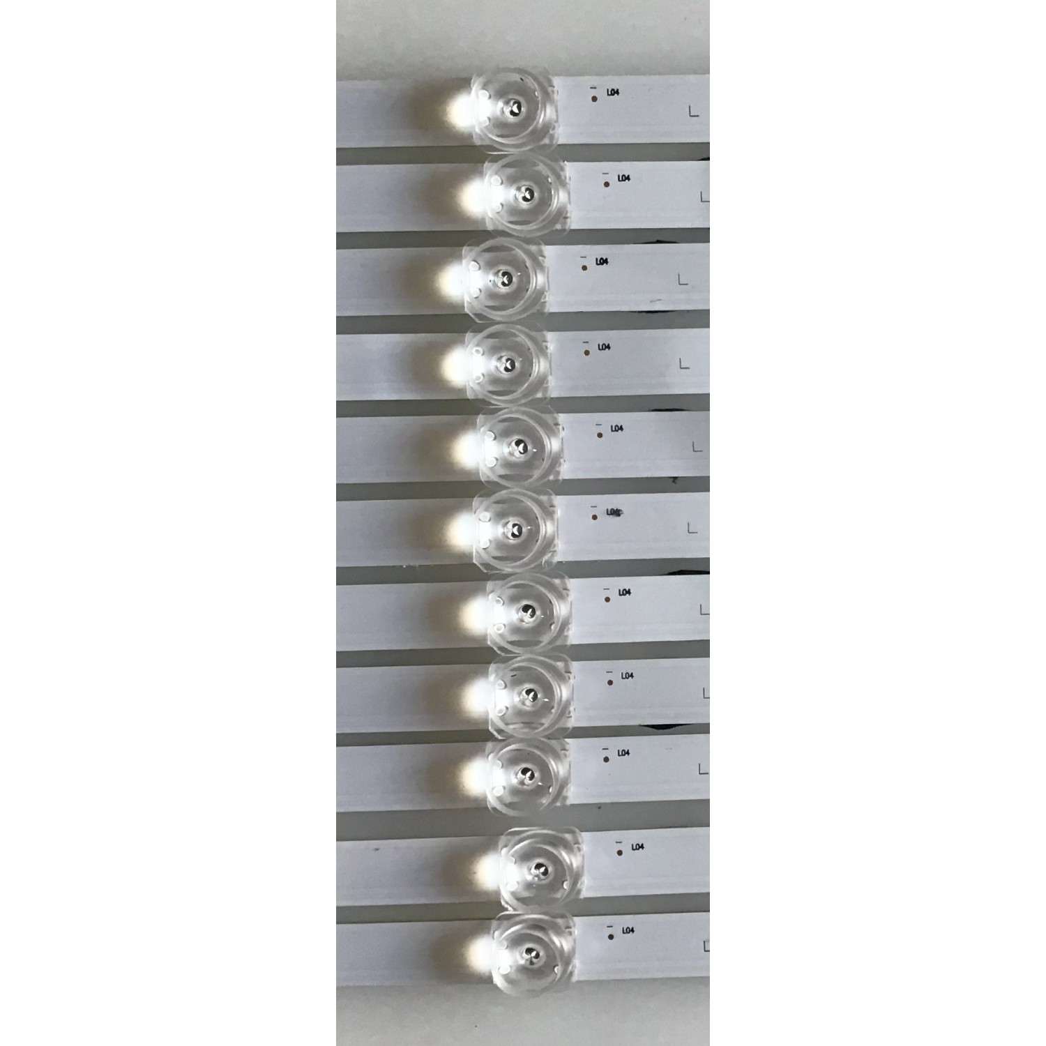 KIT DE LED'S PARA TV JVC (16 PIEZAS) / 30365009215 / LED65D9-03(C) / 1010191759/58-12 / PANEL LSC650FF05-W / MODELO - Imagen 4