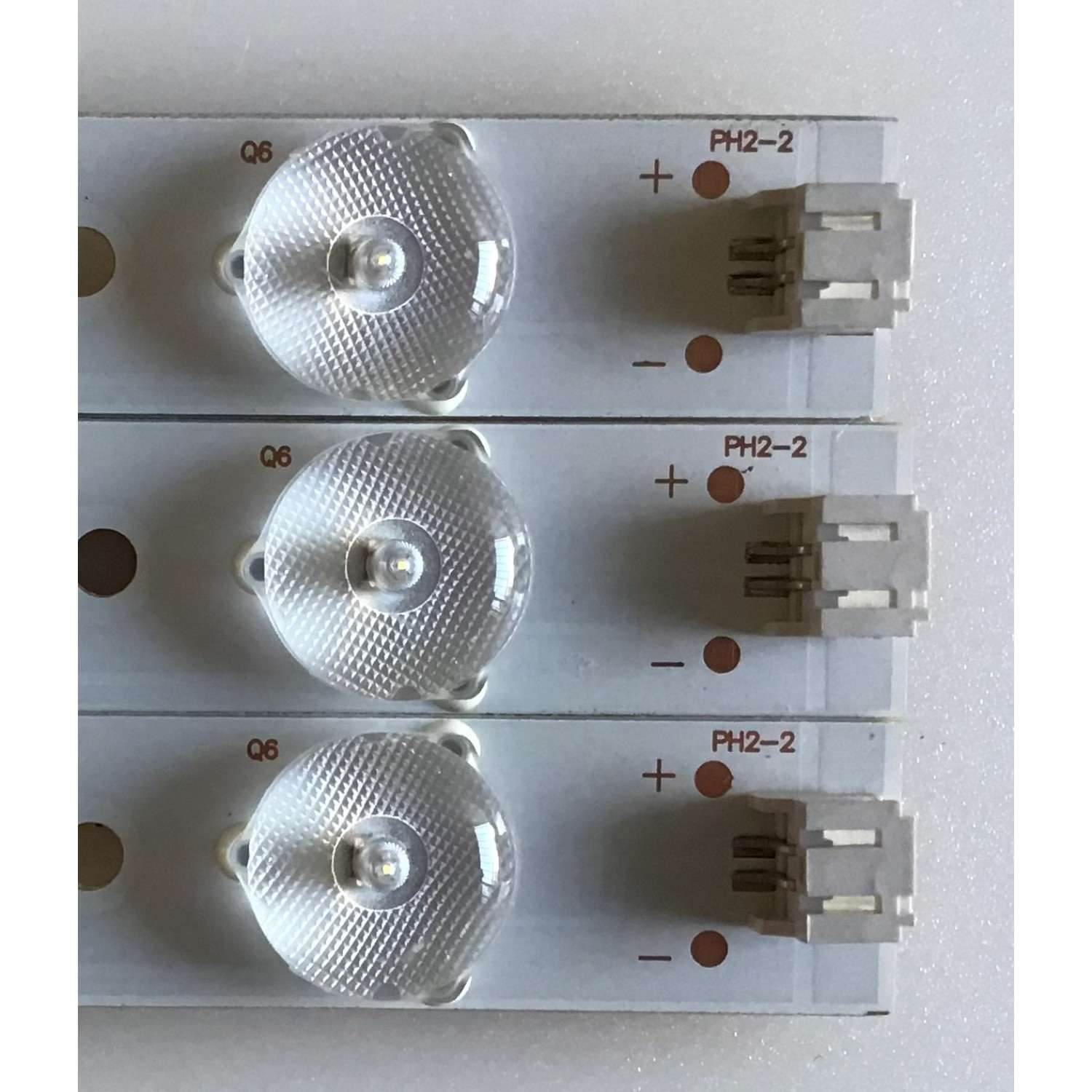 KIT DE LED'S PARA TV JENSEN ((3 PIEZAS)) / NUMERO DE PARTE ADS-DX3236-003 / C229293 / 170526-LTE32424-T3S42-R7 / MODELO JTV3217DC - Imagen 2