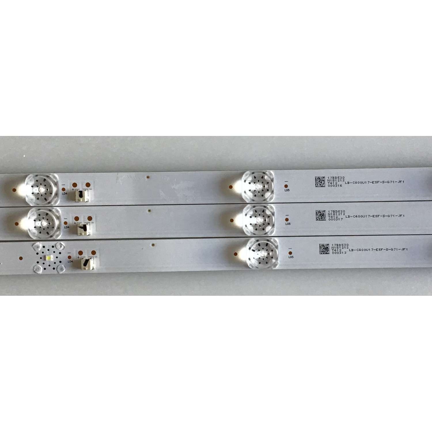 KIT DE LED´S PARA TV ELEMENT (3 PIEZAS) / LB-C400U17-E5F-S-G71-JF1 / JL.D40071330-002AS-M_V02 / 17BD530 / PANEL C400U18-E5F-S / MODELO E4SC4018RKU - Imagen 3