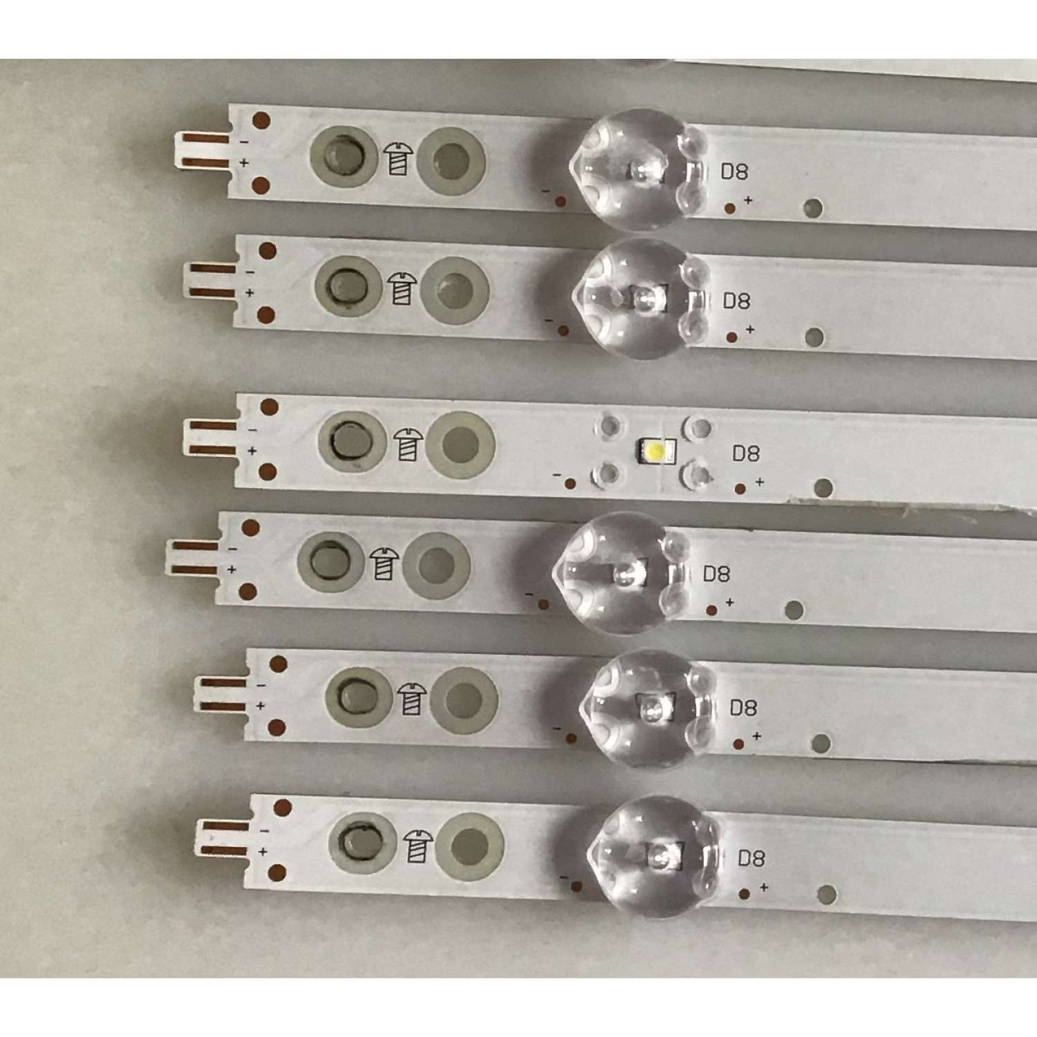 KIT DE LED´S PARA TV VIZIO (12 PIEZAS) / LB-GM3030-GJVIZIOD656X12AG52-L-T / LB-PM3030-GJVIZIOD656X12AG52-R-T / LB-PM3030-GJVIZIOD656X12AEQ2-R-Y / LB-PM3030-GJVIZIOD656X12AEQ2-L-Y / PANEL TPT65J1 / MODELOS D65-F1LTCUWSLU / D65-F1 LTCWWSKU  - Imagen 2