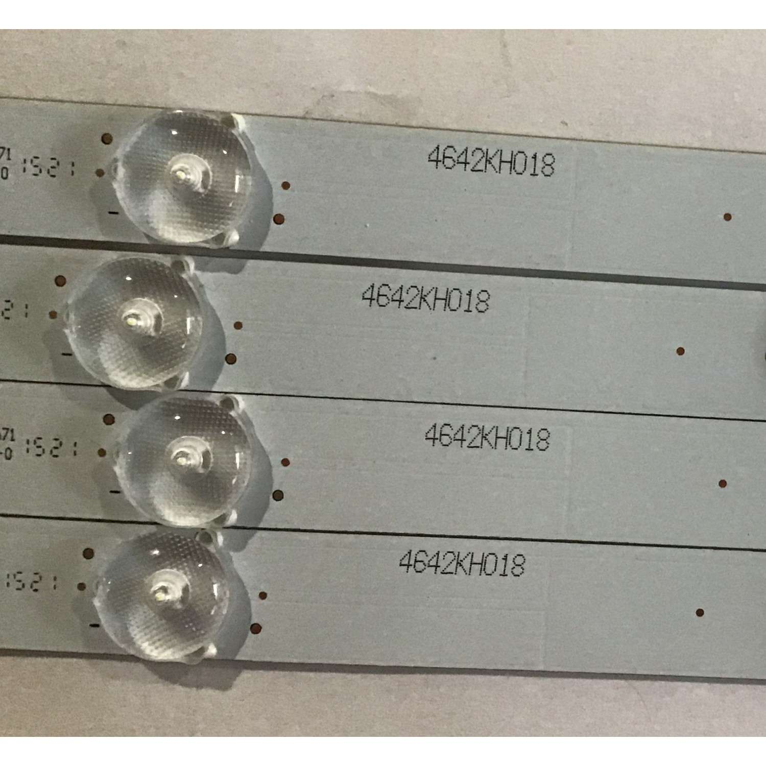 KIT DE LED´S PARA TV WESTINGHOUSE (4 PIEZAS) / A-HWBW42D632 / 21003774 / 4642KH018 / PANEL´S V420HJ2-XR01 / V420HJ2-P01 REV C3 / MODELO DWM42F2G1 TW-77431-C042L - Imagen 2