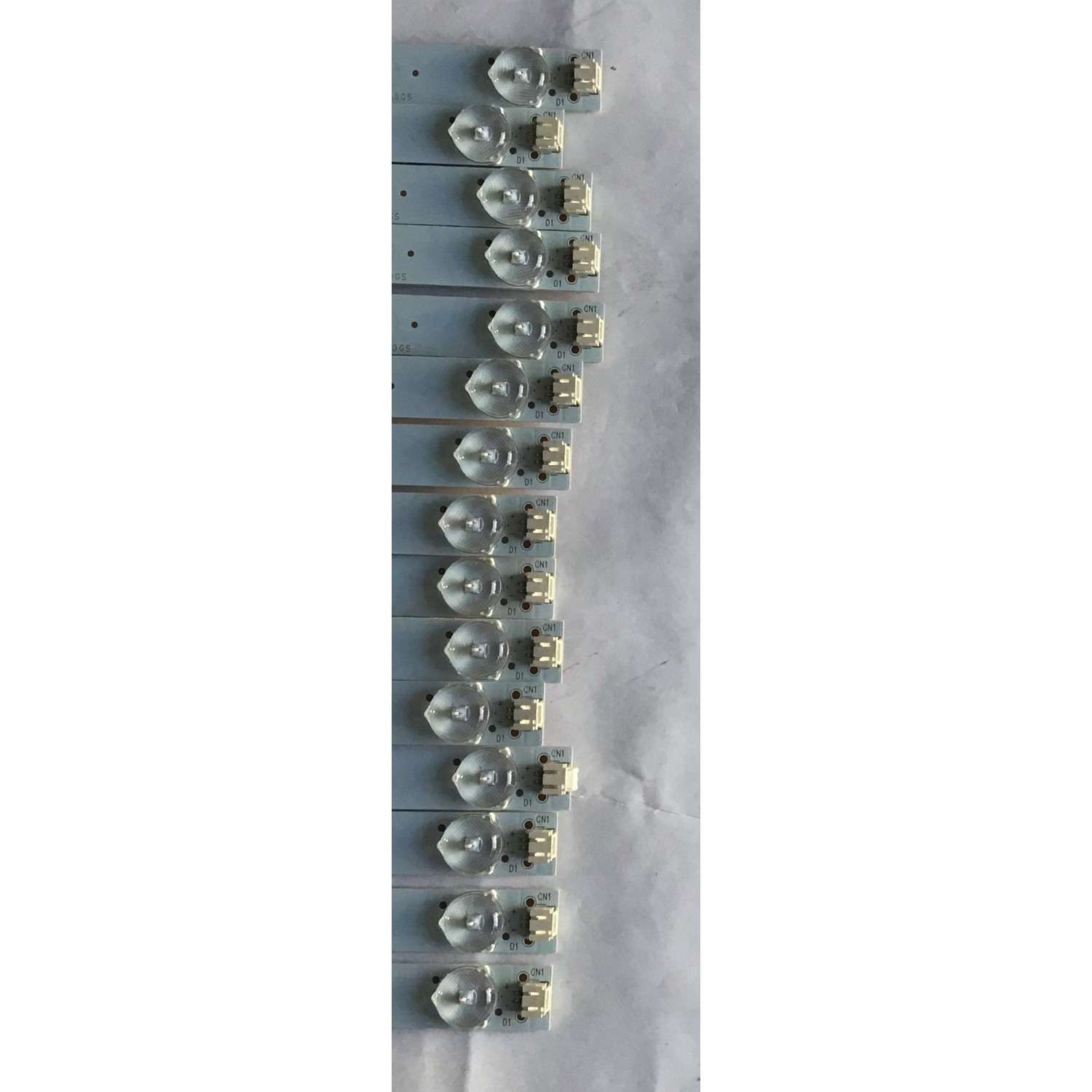 KIT DE LED´S PARA TV HAIER (15 PIEZAS) /CRH-K653535T15094BC / 201039-2 / CRH-K653535T15094BC-REV1.0 GS / A8M03H51PAA164TK / 8149010665004 / PANEL LSC650FN05 / MODELO 65UF2505 - Imagen 2