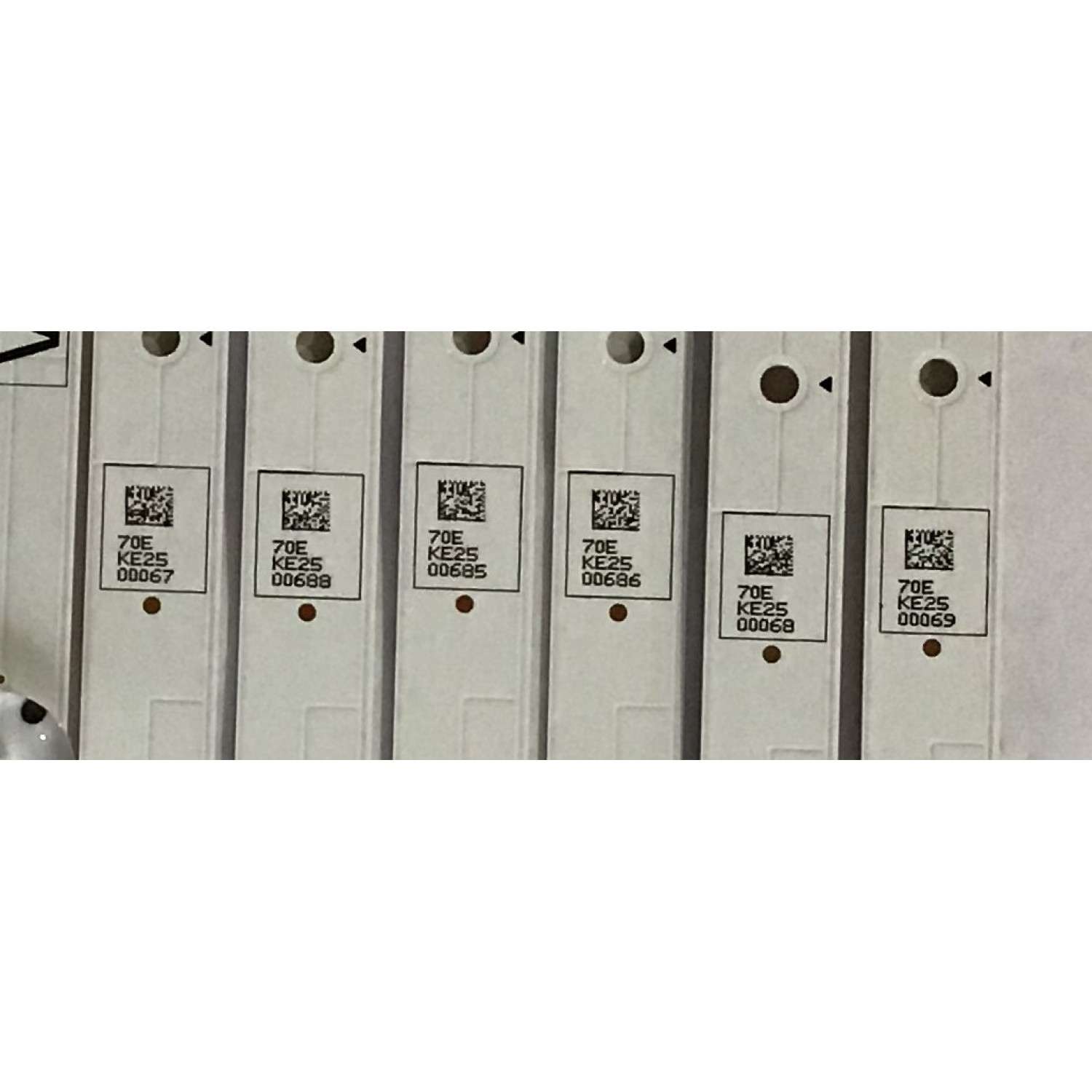 KIT DE LED´S PARA TV VIZIO (12 PIEZAS) NUMERO DE PARTE 3PCR02315A / 3PCR02316A / 70INCH_E_SERISE_84EA_A TYPE_REV01_3PCR02315A / 70INCH_E_SERISE_84EA_B TYPE_REV01_3PCR02316A / PANEL'S SD700DUA-2 / SD700DUA-1 / SD700DUA-3 / MODELO D70-F3 / V705-H3 - Imagen 4