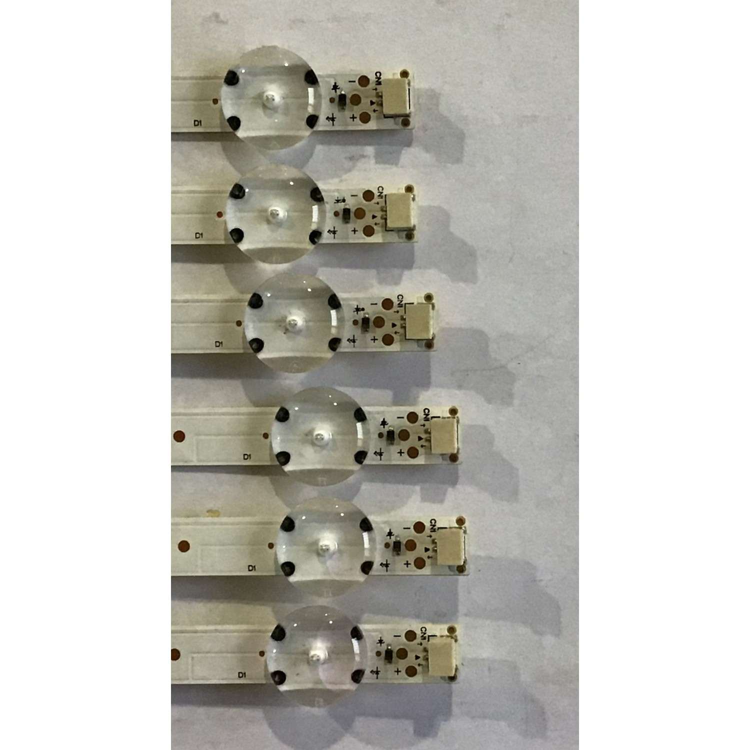 KIT DE LED´S PARA TV MAGNAVOX / PHILIPS (6 PIEZAS) / UDULED0GS071 / LG INNOTEK 65INCH FUNAI REV.A / 65W11S1P / PANEL UBD85XG / MODELOS65MV378Y/F7 / 65PFL5602/F7 - Imagen 2