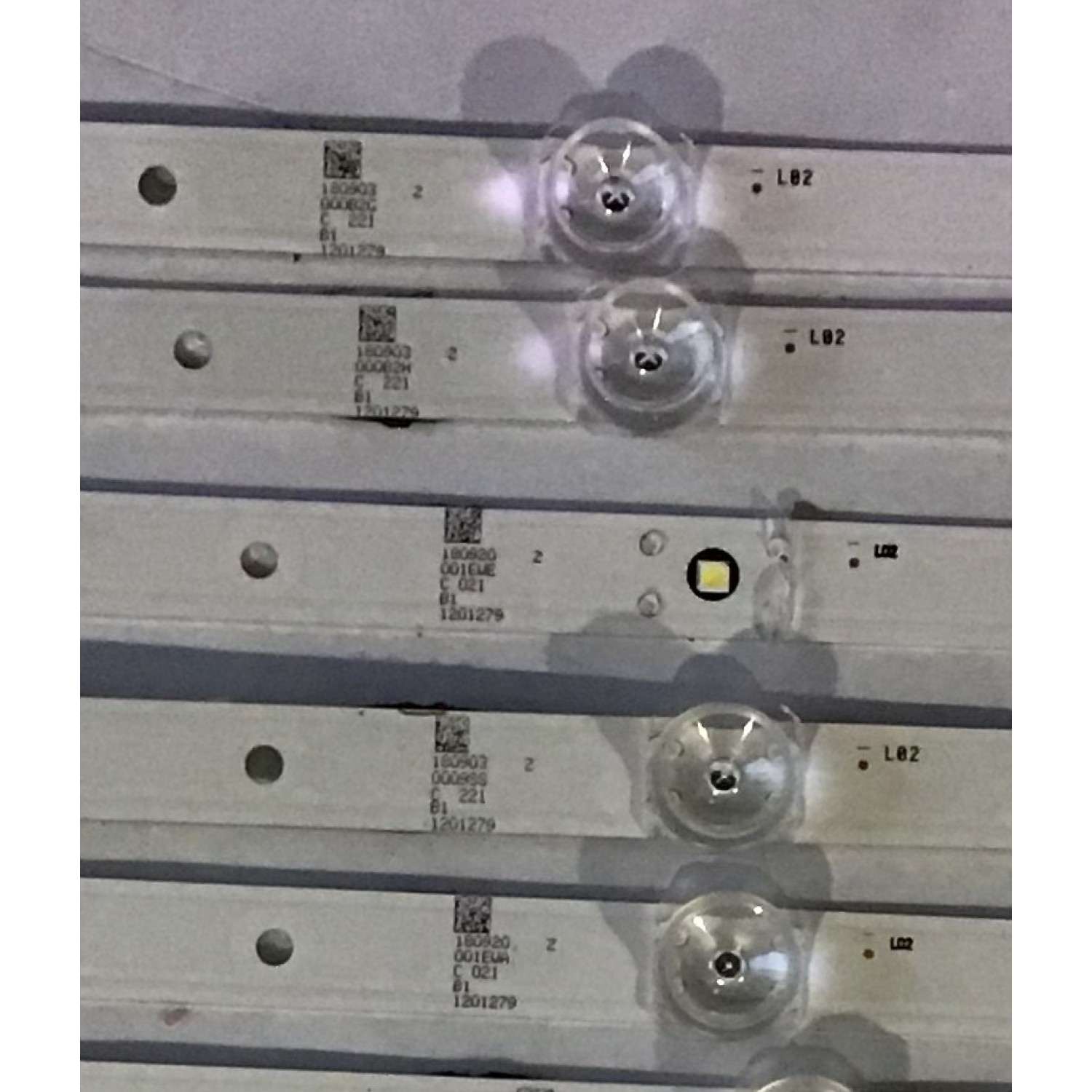 KIT DE LED´S PARA TV SHARP (12 PIEZAS) / JL.D65051330-365AS-M_V02 / 1201279 / 180920 / PANEL HD650S1U71-L1\S0\GM\CKD\ROH / MODELO LC-6507300U / LC-65Q7370U - Imagen 3