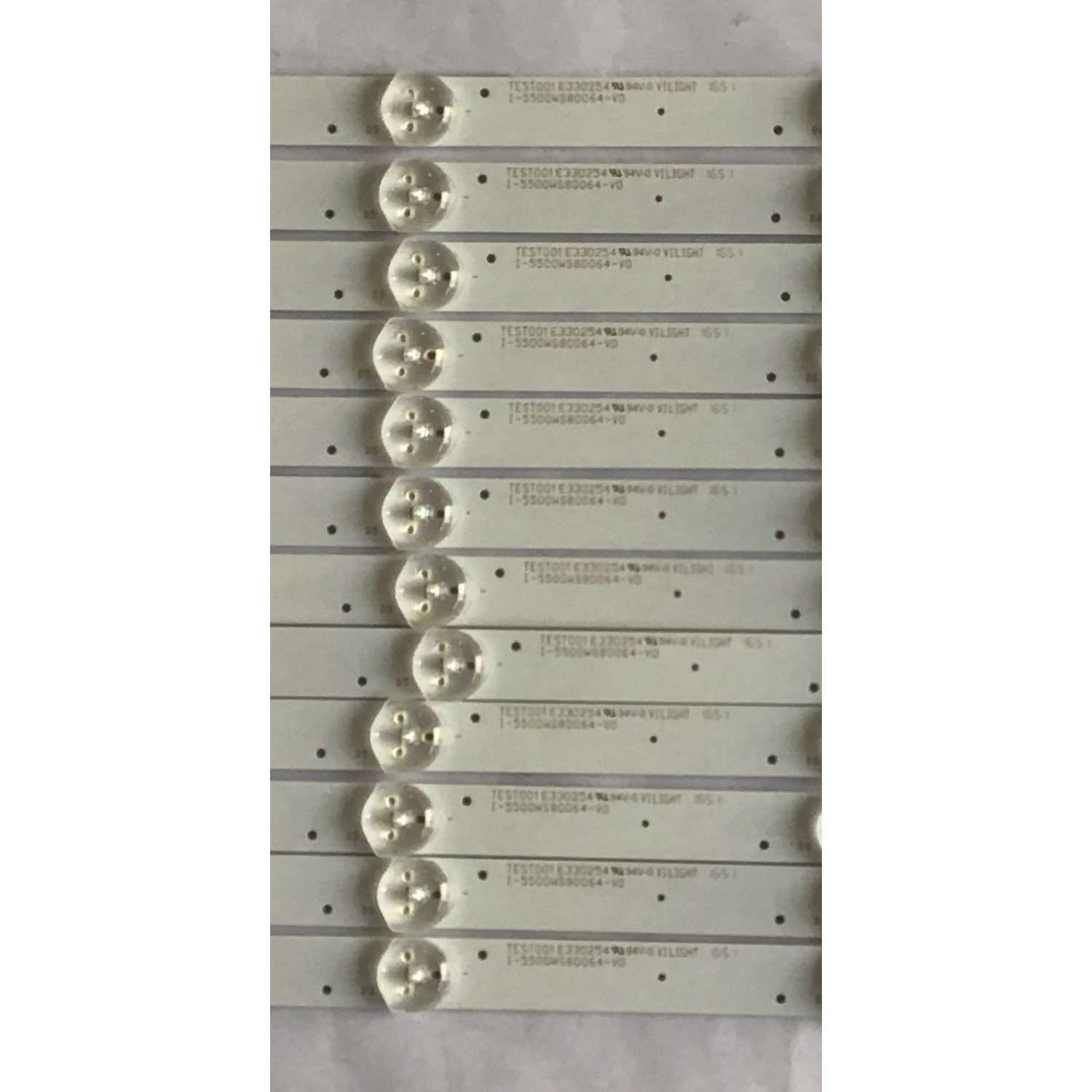 KIT DE LED'S PARA TV VIZIO (12 PIEZAS) / I-5500WS80064-V0 / 56380270341 / PANEL T550HVN08.6 / MODELO D55F-E2 LWZ2VPDT - Imagen 3