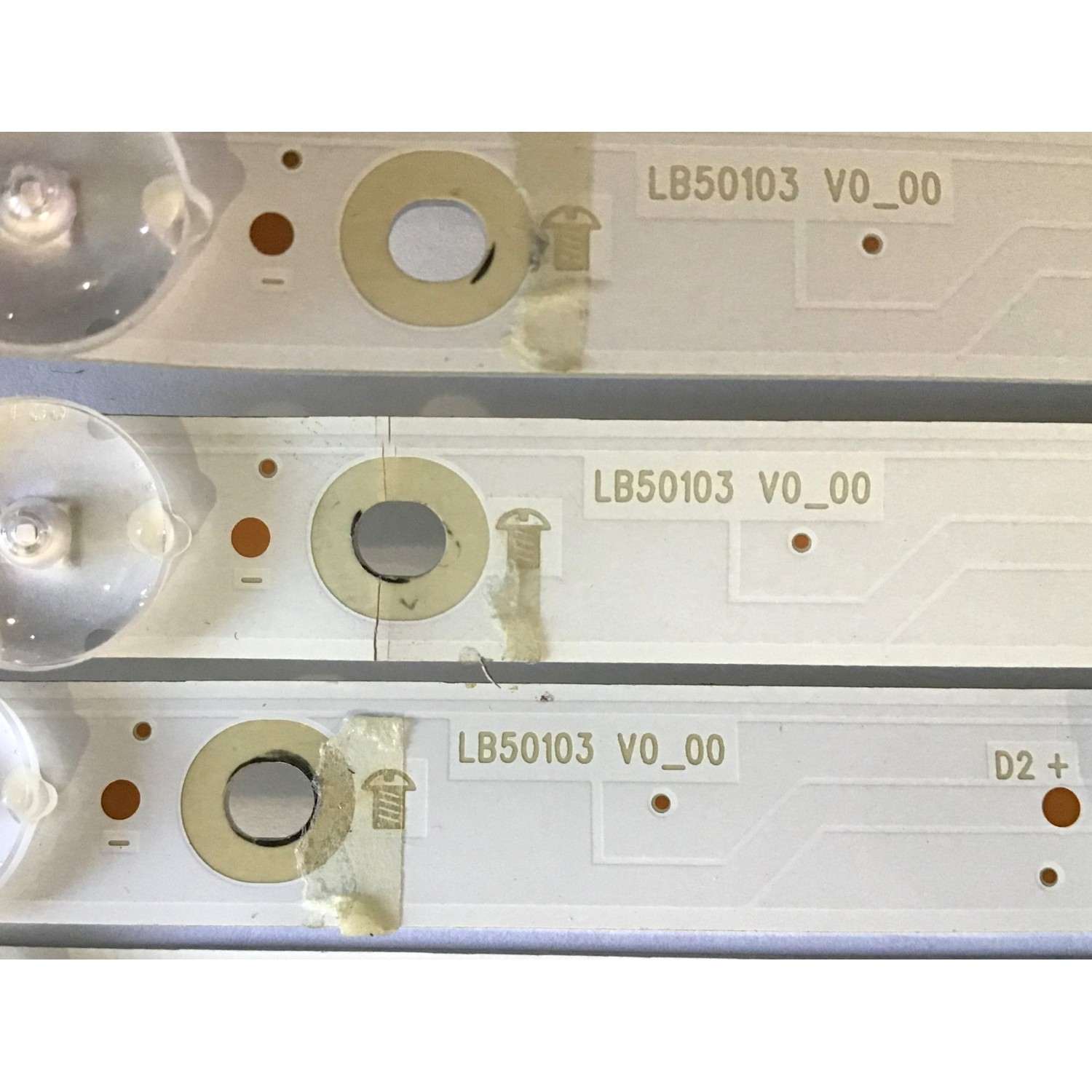 KIT DE LED'S PARA TV VIZIO (16 PIEZAS) / NUMERO DE PARTE LB50103 V0_00 / LB50103 / 210BZ08D0B339CL00L / 19127040247 / 200F3000004E / PANEL  TPT500U1 / TPT500U1 -QVN03.U / TPT500B5 / MODELO M50Q7-H1 / M507-G1 - Imagen 3