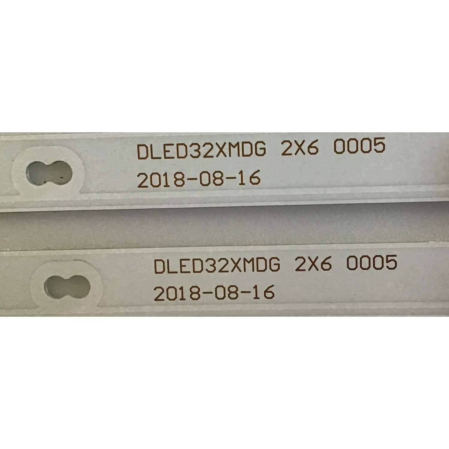 KIT DE LEDS ORIGINAL PARA TV ONN / ELEMENT / 2 PIEZAS / NUMERO DE PARTE DLED32XMDG / 850226422 / DLED32XMDG 2X6 0005 / PANEL HV320WHB-N56 / CV320H1-F01 / C320X18-E8C-H / MODELOS ONA32HB19E03 / ELEFW328 - Imagen 2