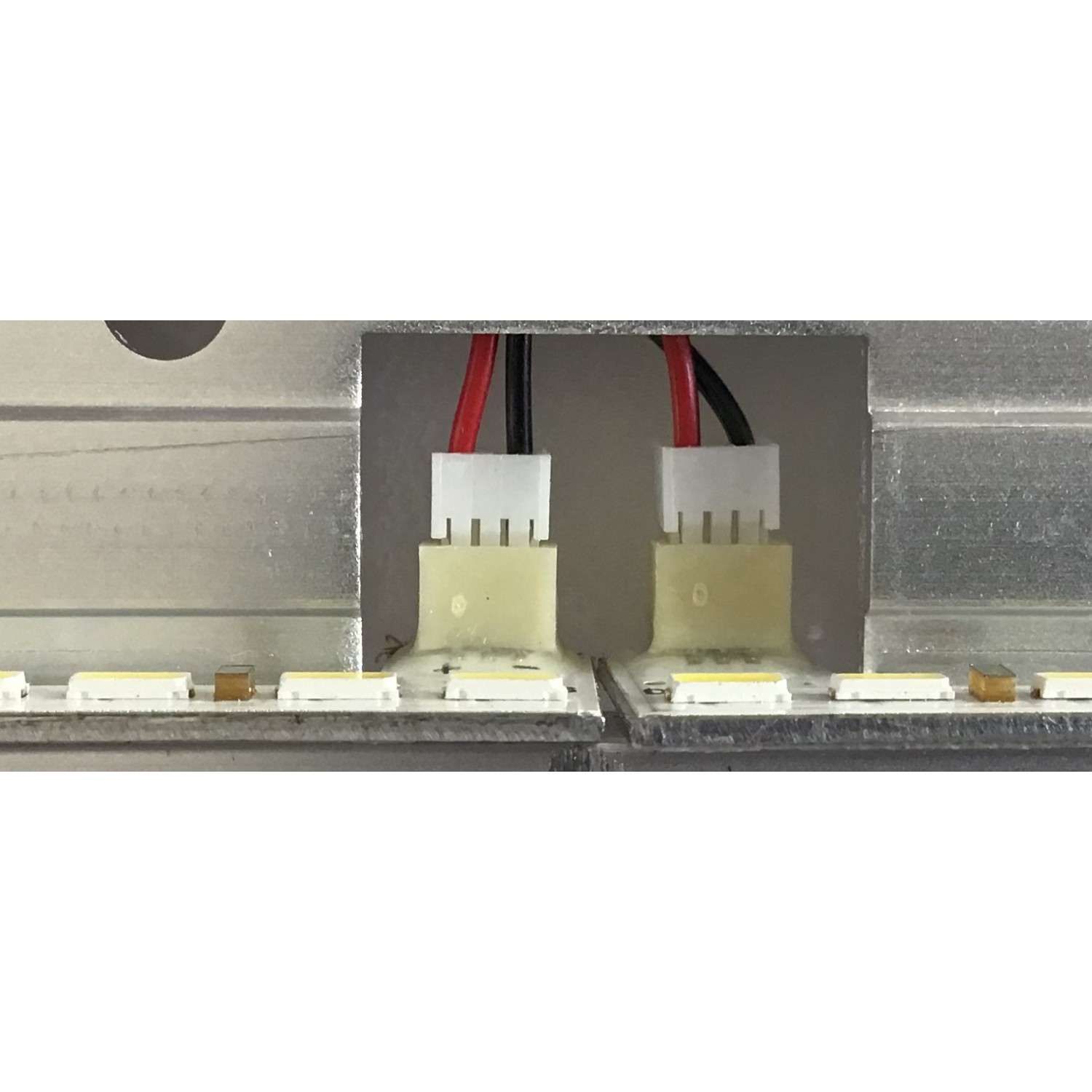 LED PARA MONITOR VIOTEK ( 1 PIEZA ) / DOJE340.10001.B01-360MA-57V / 671-V3L00-21002 / 190418 / 190313 / PANEL AUDM350DVR01.0 / MODELO GN35DA / 82 CM X 7 CM / - Imagen 3