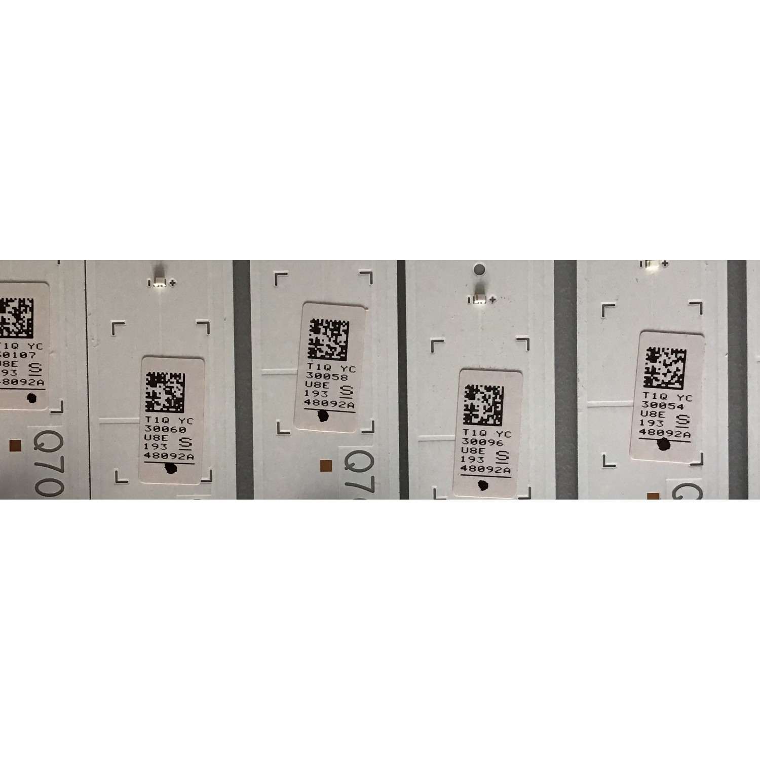 KIT DE LED'S PARA TV SAMSUNG ((56 PIEZAS)) / NUMERO DE PARTE BN96-48091A / BN96-48092A / L1_Q70_G5_FAM_LR7(1)_1(1)_R1.1_SBQ_100_LM41-00711A / L1_Q70_G5_FAM_M6(1)_R1.1_SBQ_100_LM41-00712A / LM41-00712A / LM41-00711A / MODELO QN75Q7DRAFXZA / QN75Q70RAFXZA - Imagen 3