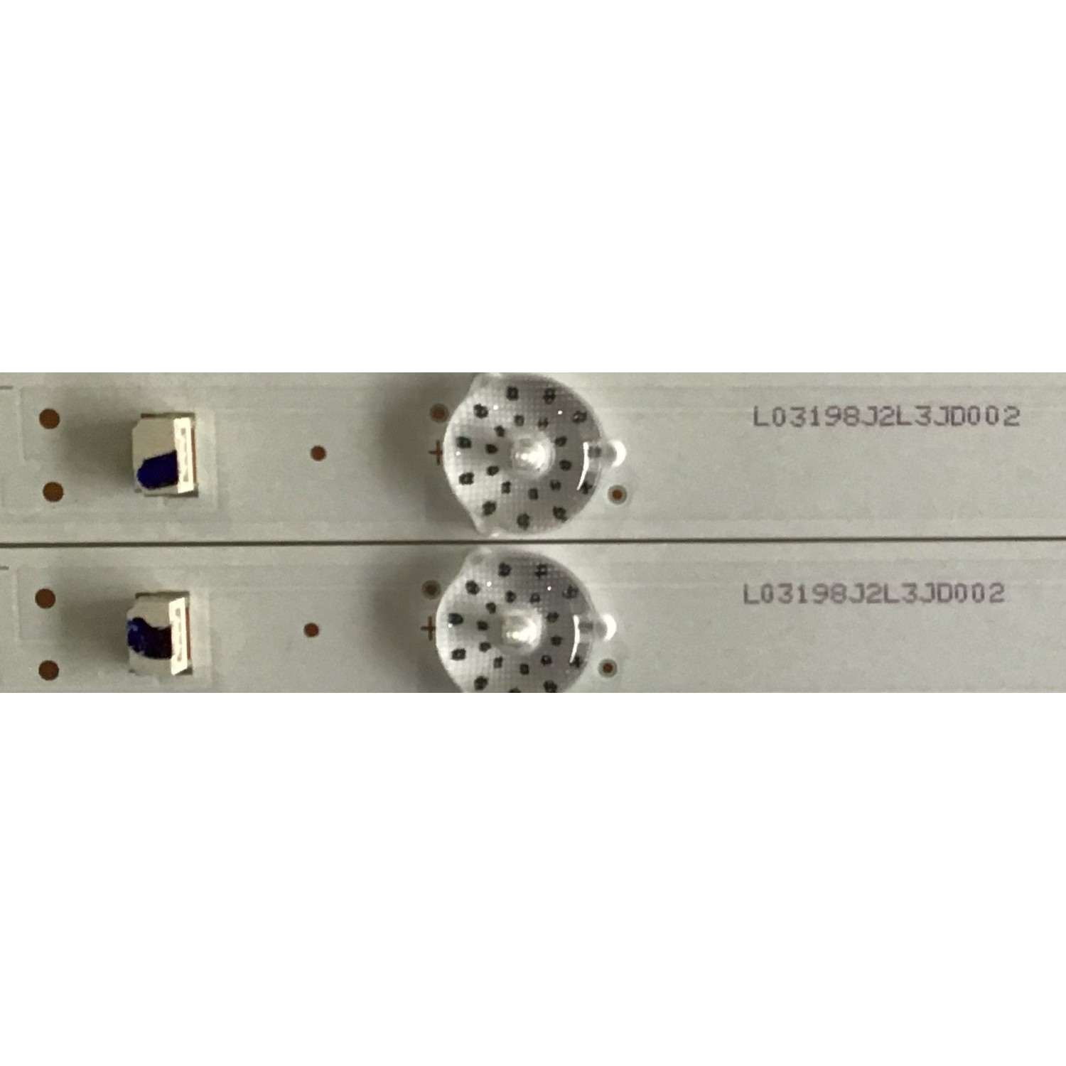 KIT DE LES'S PARA TV LEXUS (2 PIEZAS) / 4C-LB320T-XR1 / CRH-AT32D15003030020669LREV1.0 / AT32D15003030020669 / PANEL LVW320CSDX E16 V9 / MODELO LXTV3232LED - Imagen 3