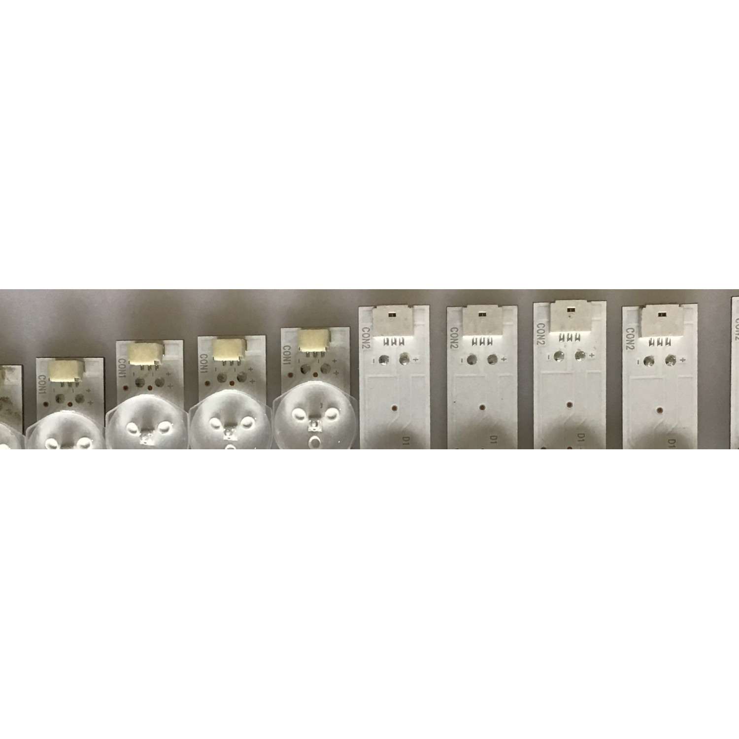 KIT DE LED'S PARA TV VIZIO (20 PIEZAS)(AZULES)  / NUMERO DE PARTE LB6507N V1_02 (10 PIEZAS) / LB6507N V0_02 (10 PIEZAS) / 09810108DH02 / 09810108DH04 / 09810108 / PANEL TPT650UA-QVN07.U REV:S900C / MODELOS M657-G0 / M658-G1 / M658-G1 LTCWYHMV - Imagen 2