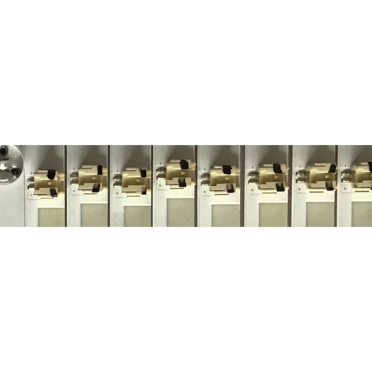 KIT DE LEDS PARA TV TOSHIBA (16 PIEZAS) / SV550AA0 / SV550AA0_REV04_L-TYPE_130710 / SV550AA0_REV04_R-TYPE_130710 / PANEL LC550DUK (SG)(K2) / 55L7500U - Imagen 4