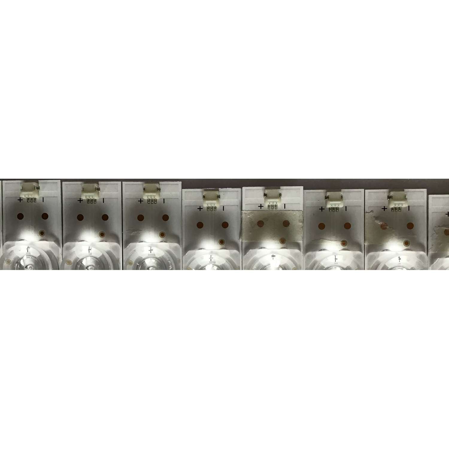 KIT DE LED'S PARA TV VIZIO (12 PIEZAS) NUMERO DE PARTE BX65JL63030120895M / SSC-BX65JL63030120895M-REV2.3 / SVB650AD5 / PANEL BOEI650WQ1_H / MODELOS M656-G4 / M656-H4 / M656-H4 LBPFB6KW      - Imagen 3