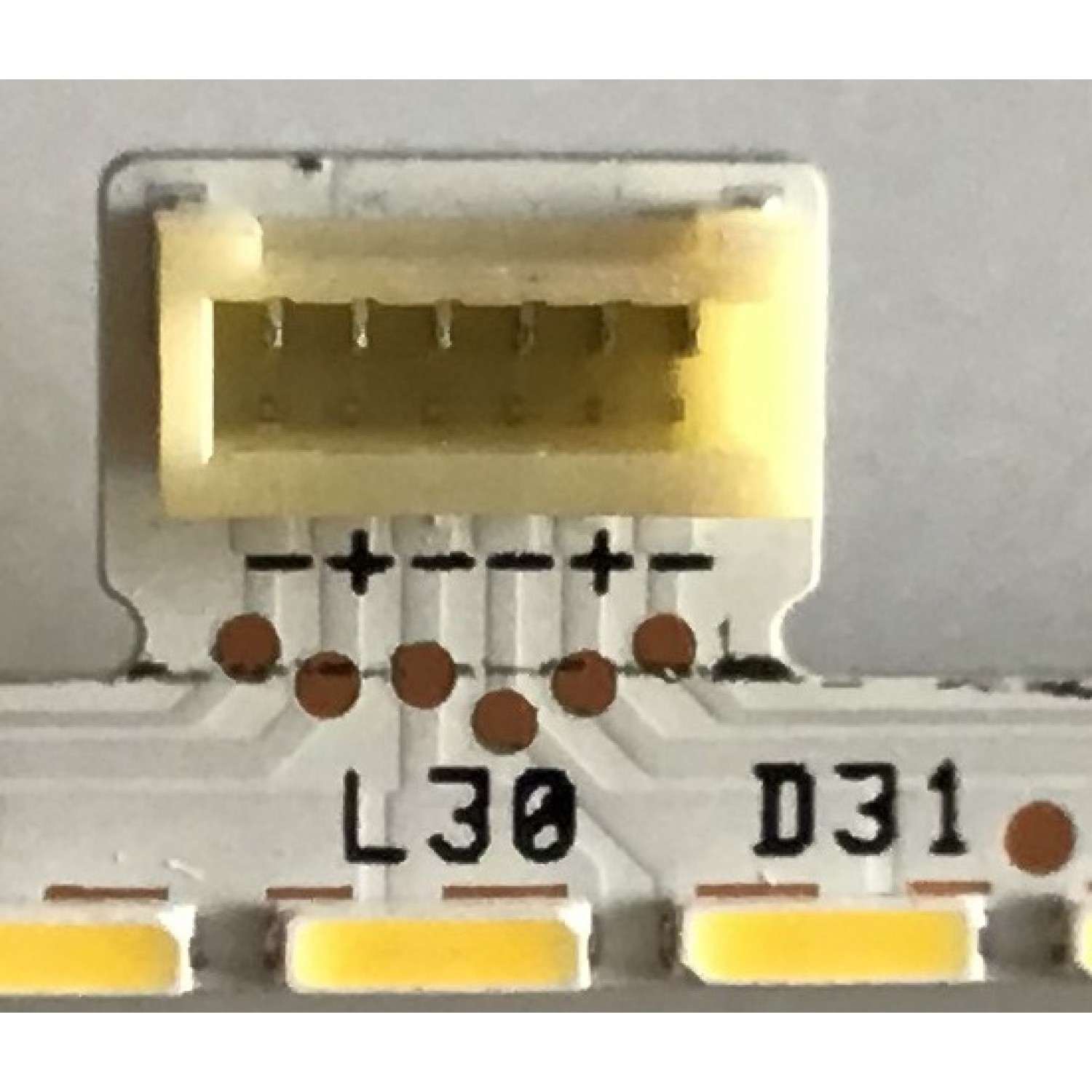 LED PARA MONITOR DELL (1 PIEZA) / I-2700WS5120D-V1 / E330254 / D3K1H / 5638046 / PANEL W270HIAP1 / MODELO U2719DT - Imagen 3