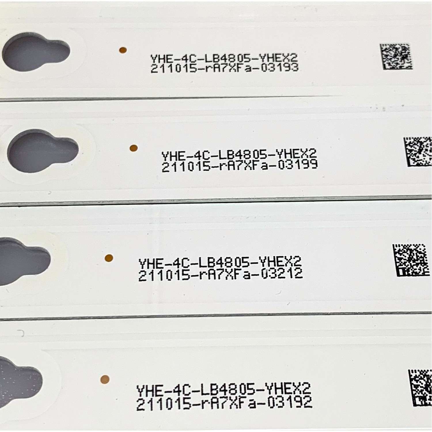 KIT DE LED'S PARA TV TCL ((8 PIEZAS)) / NUMERO DE PARTE TOT_48D2700_8X5_3030C_V3 / 4C-LB4805-YHEX2 / 4C-LB4805-YH1CK / E334789 / PANEL LVF480CS0T / DISPLAY ST4761B02-1 VER2.1 / MODELOS LE48M4S9 / 48FS3750 / 48FD2700 / 48FD2700LBAA - Imagen 4