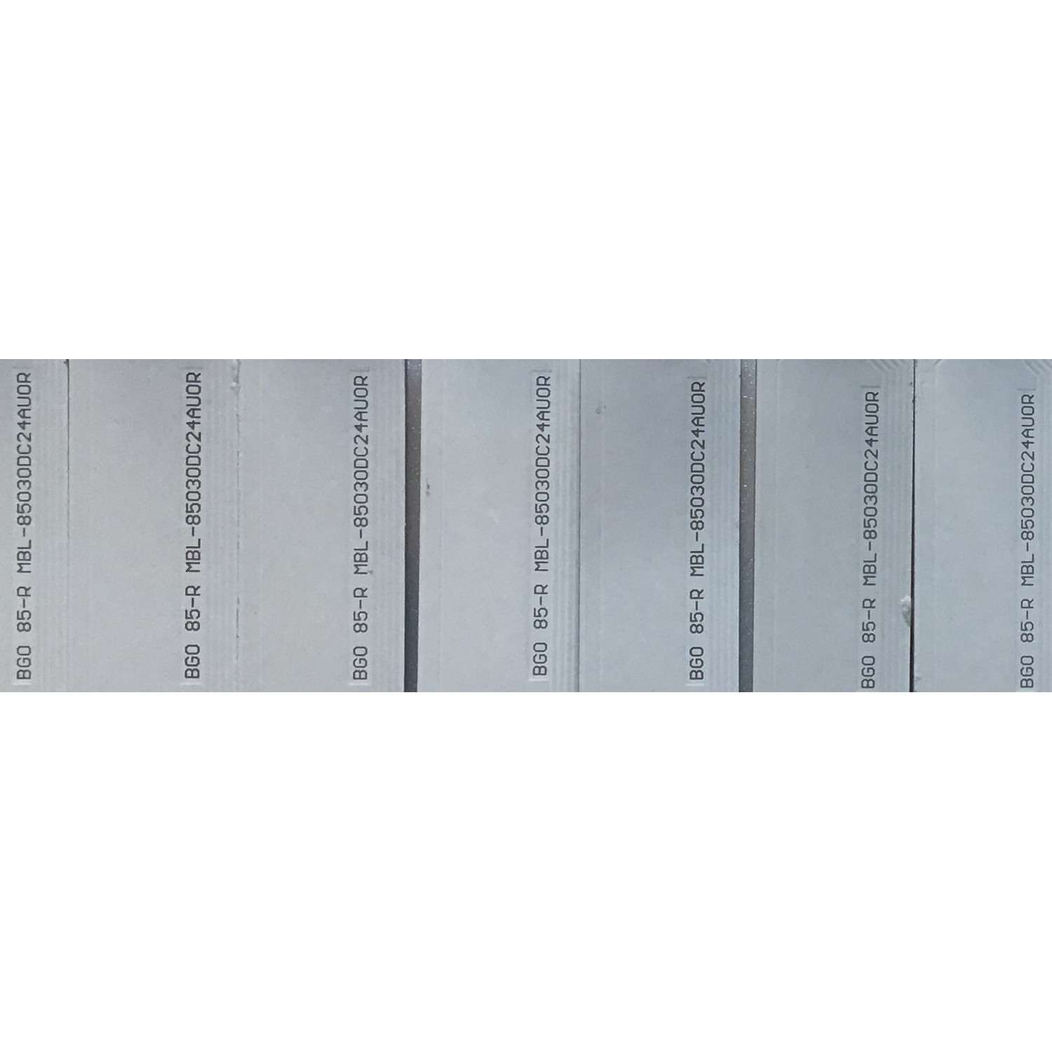KIT DE LEDS PARA TV SONY ORIGINAL 26 PIEZAS / NUMERO DE PARTE  MBL-85030DC24AU0L / BGO 85-L MBL-85030DC24AU0R / BGO 85-R MBL-85030DC24AU0L / L3DI7162 / PANEL YD9S085DTU01 / MODELO XBR-85X950G / XBR85X950H - Imagen 3