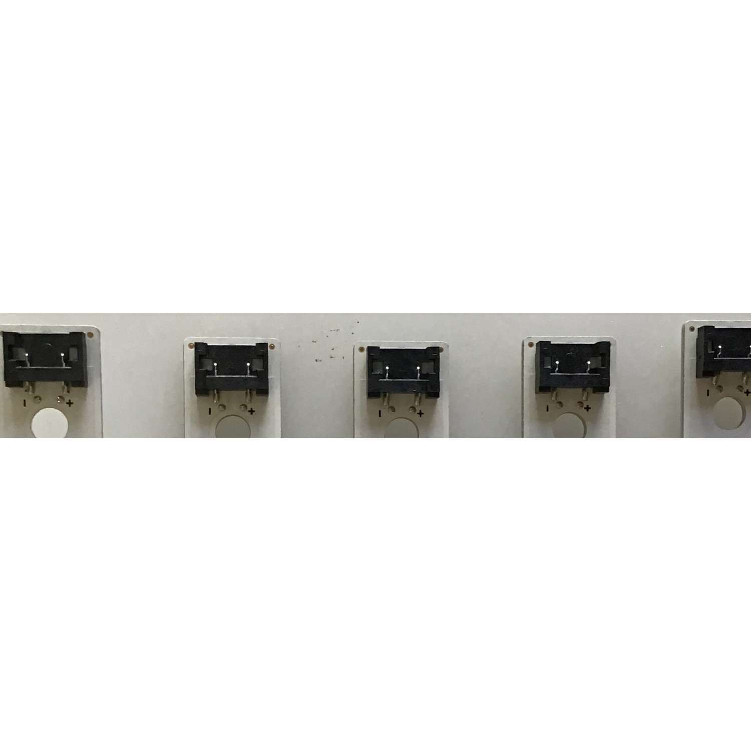 KIT DE LEDS ORIGINAL PARA TV LG 5 PIEZAS / NUMERO DE PARTE EAV64993001 / SSC_Y19_TRIDENT_65UM73_S / SSC_Y19_TRIDENT_65UM73_REV00_190823 / PANEL NC650DQG-AAHX1 / NC650DQG-AAHX3 / MODELO 65UM7300PUA / 65UN7300PUE / 65UN7300AUD / 65UN6955ZUF - Imagen 3