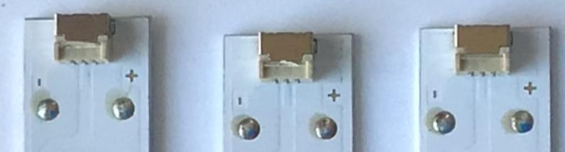 KIT DE LED'S PARA TV INSIGNIA (3 PIEZAS) / NUMERO DE PARTE IC-A-AOAG43DA87 / 210BZ10D0B33HBH0 3Y / 0 C0L20QM0HCK / DB04b / PANEL TPT430U3-QVN03.U / MODELO NS-43DF710NA21 - Imagen 4
