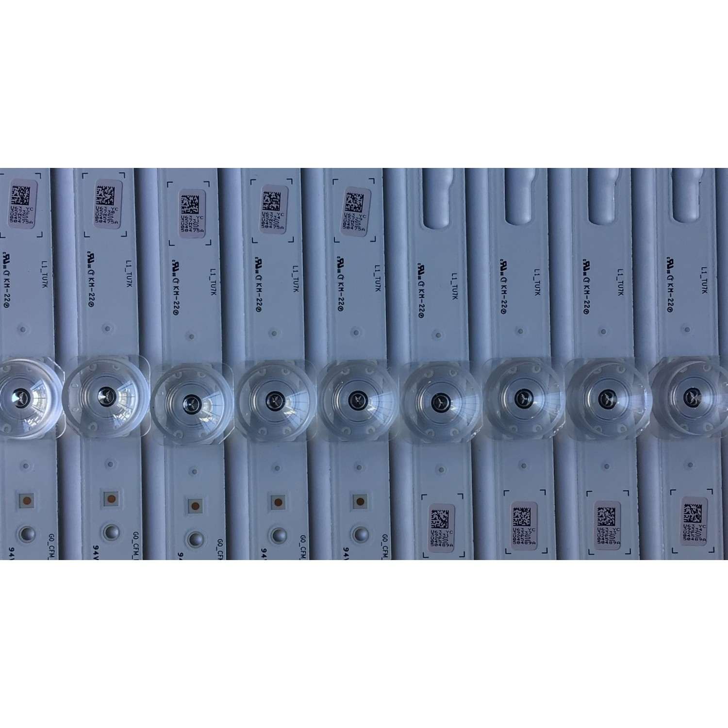 KIT DE LEDS ORIGINAL PARA TV SAMSUNG 10 PIEZAS / NUMERO DE PARTE BN96-50475A / BN96-50489A / LM41-00877A / 913A / LM41-00878A / 914A / R1.0_TBD_100_6.5Pi/G0_CFM_L(7)/G0_CFM_R7(1) / L1_TU7K / PANEL CY-BT070HGJV1H / MODELOS UN70TU7000FXZA / UN70TU6980FXZA - Imagen 3