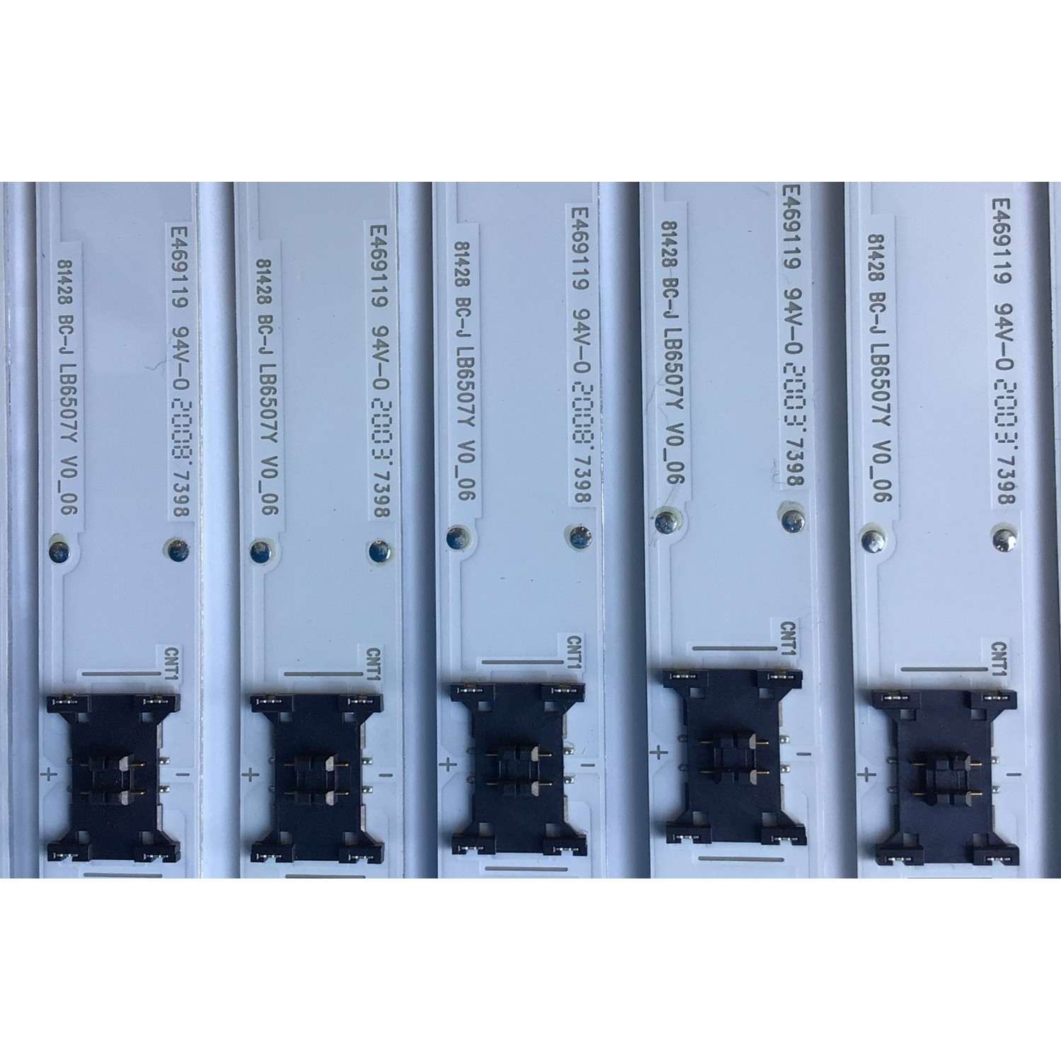 KIT DE LEDS PARA TV SONY ORIGINAL 12 PIEZAS / NUMERO DE PARTE LB6507Y / LB6507Y V0_06 / 6507Y00001 / E469119 / PANEL YSAF065CNO01 / MODELO XBR-65X800H / XBR-65X81CH - Imagen 3