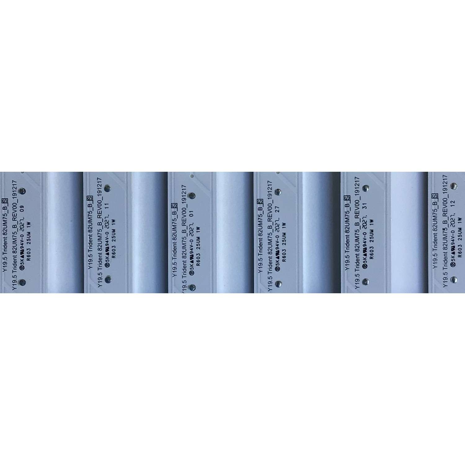 KIT DE LED'S PARA TV LG (12 PIEZAS) / EAV64998801 / EAV64998901 / Y19.5 TRIDENT 82UM75_A_S / Y19.5 TRIDENT 82UM75_B_S / Y19.5 TRIDENT 82UM75_A_REV00_191217 / TRIDENT 82UM75_B_REV00_191217 / PANEL'S HC820DQF-VCXR1 / HC820DQF-SLXR1 / MODELO 82UN857570PUC - Imagen 2