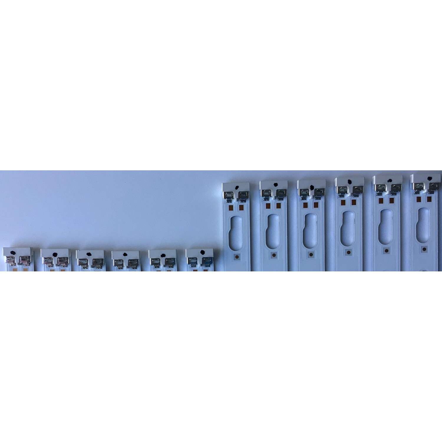 KIT DE LED'S PARA TV SAMSUNG (18 PIEZA) / NUMERO DE PARTE BN96-50455A / BN96-50456A / BN96-50457A / SVC820A09 / R1.0_TCC_100_7PI / LM41-00900A / LM41-00901A / PANEL CY-BT082HGLV3H / MODELOS UN82TU6950FXZA FA01 / UN82TU700D / UN82TU700DFXZA FA01 - Imagen 2