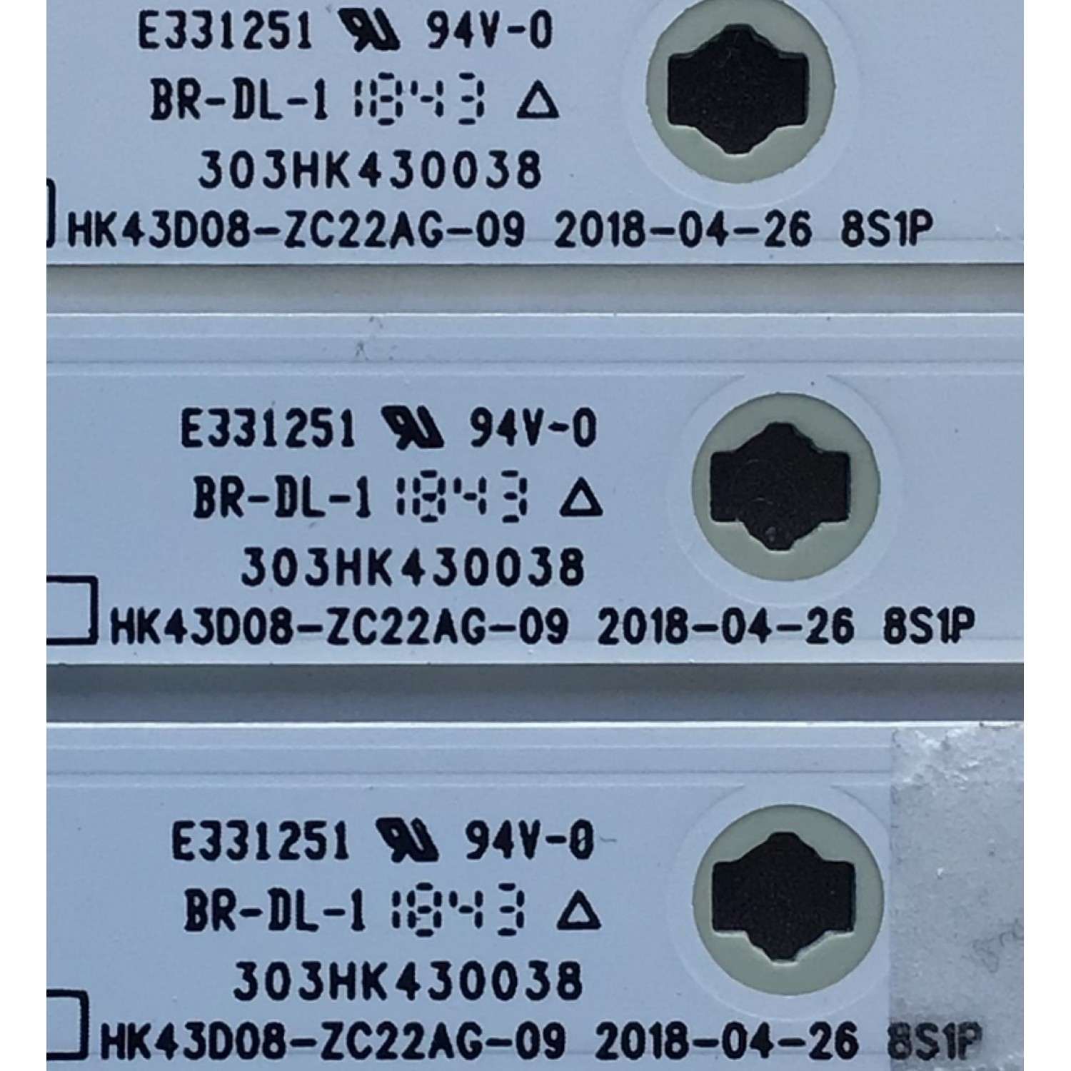 KIT DE LED'S PARA TV POLAROID (3 PIEZAS) / NUMERO DE PARTE 303HK430038 / HK43D08-ZC22AG-09 / BMTC/HK430M05 / E331251 / 2010048103-2 / 181107A8 / 230101009760 / PANEL PT430CT01 / MODELO PTV4317ILED - Imagen 4