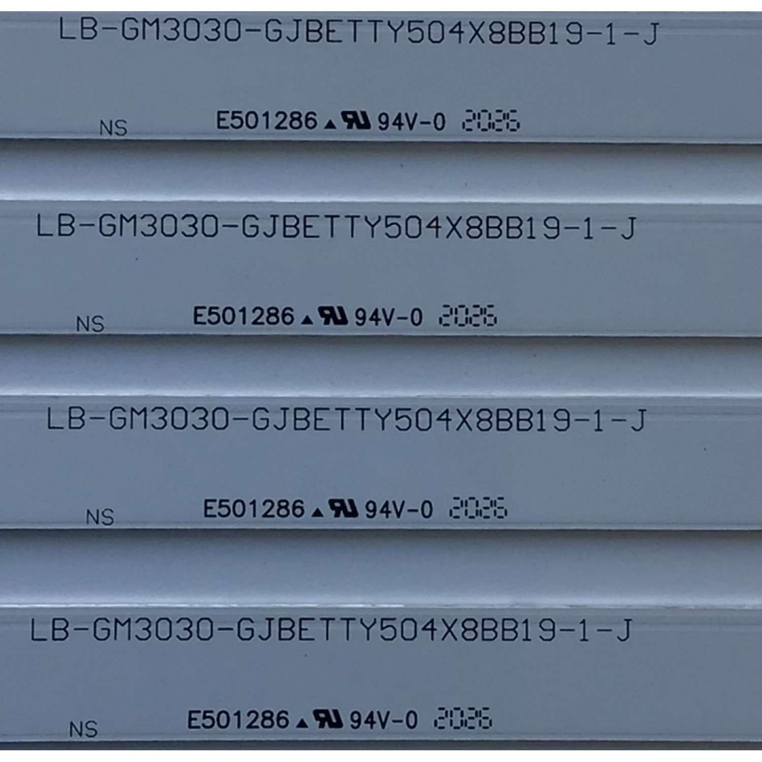 KIT DE LED'S PARA TV INSIGNIA (4 PIEZAS) / NUM DE PARTE LB-GM3030-GJBETTY504X8BB19-1-J / LB-GM3030-GJBETTY504X8BB19-1-S / 210BZ08D0B33LBLC7X / 50BB19-1-CKD / 210BZ08D0B334BLC4X / PANEL TPT500B5-U2T01.D  / MODELO NS-50DF710NA21 / NS-50F301NA22 - Imagen 2