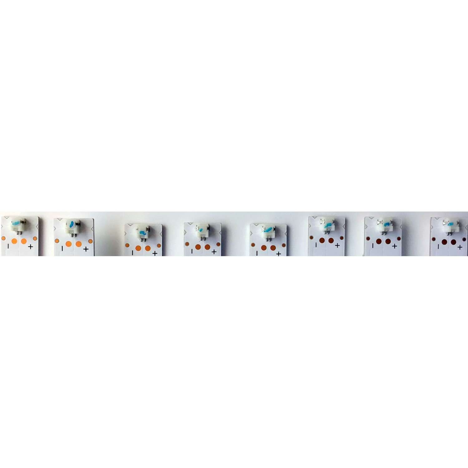 KIT DE LED'S PARA TV TOSHIBA (8 PIEZAS) / NUMERO DE PARTE  SVK430AF1_WICOP_REV05_4LED_20190306 / A114E3 / E78030 / 3784-0A / L0317T / M1EX1 / PANEL K430WDRD / MODELO TF-43A810U21 - Imagen 2
