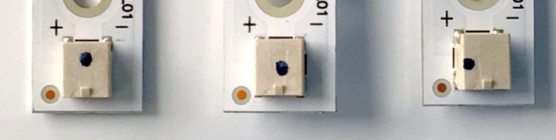 KIT DE LED'S PARA TV VIZIO (3 PIEZAS) / NUMERO DE PARTE JL.D40061330-202HS-M / JL.D40061330-202HS-M_V01 / 6C01B001L6200 / PANEL V400DJ2-D03 / MODELO V405-H19 - Imagen 4