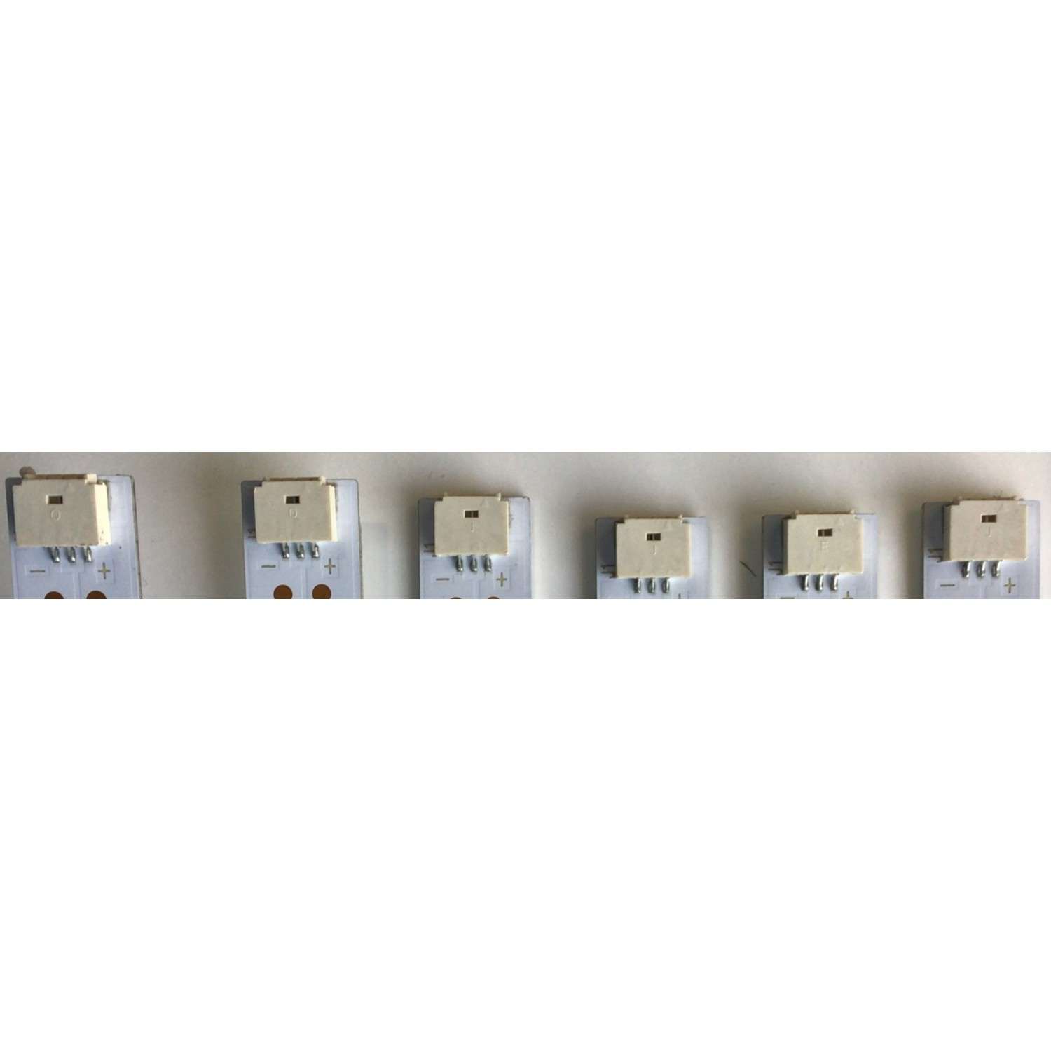 KIT DE LEDS PARA TV INSIGNIA ORIGINAL 12 PIEZAS / NUMERO DE PARTE LB65065 / LB65065 V1_00 / LB65065 V0_00 / 210BZ05DLB33MBP05L / 210BZ06DRB33MBP05L / PANEL TPT650UA-QVN07.U / MODELO NS-65DF710NA21 - Imagen 5