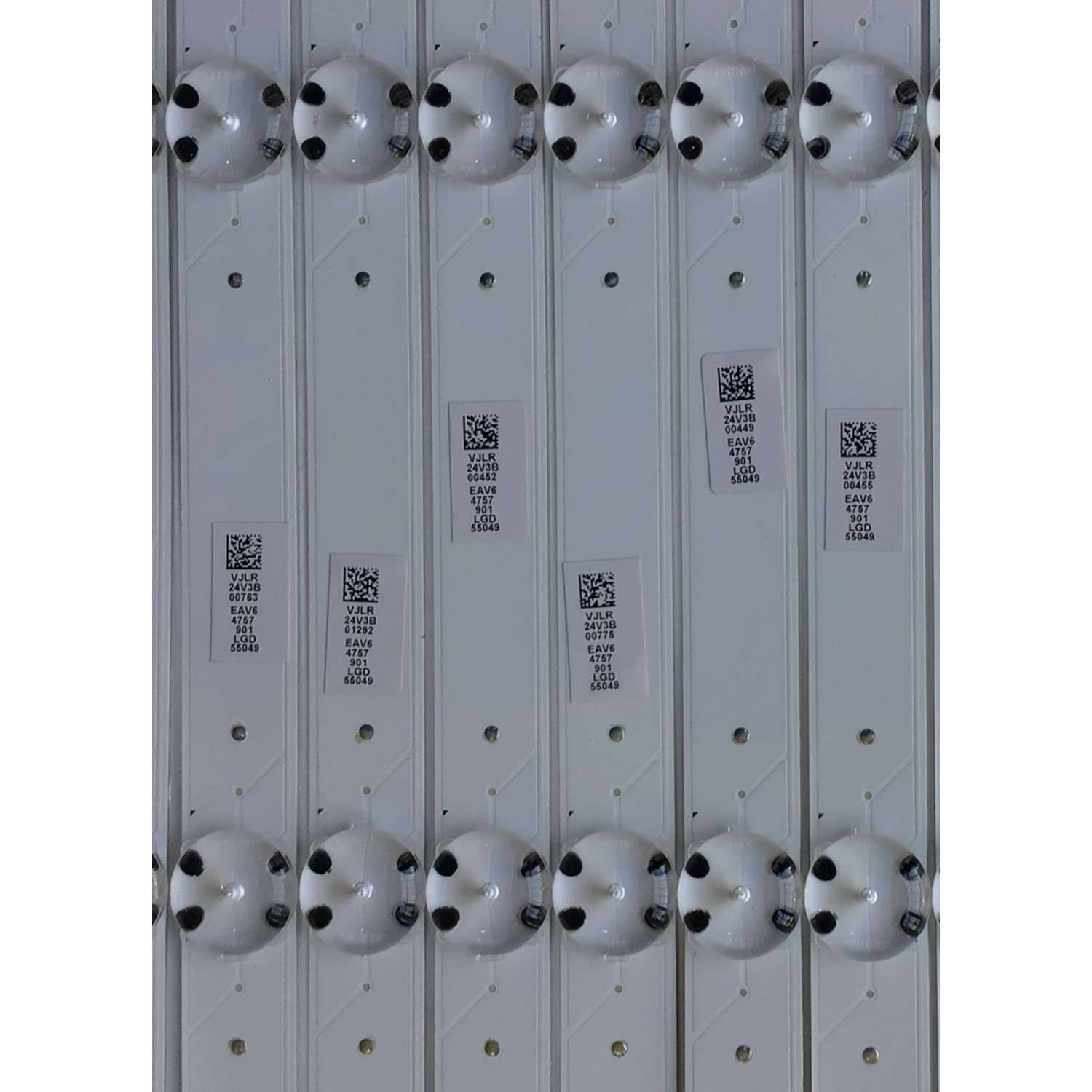 KIT DE LED'S PARA TV LG (16 PIEZAS) / NUMERO DE PARTE EAV64757901 / SSC_Y20_SLIMDRT_55NAN090_LGD_S / SSC_SSC_Y20_SLIMDRT_55NAN090_LGD / REV00_190925 / LGD55049 / SSC_LGD / PANEL HC550DQB_SLCA1 /MODELO 55NAN090UNA.BUSWLJR - Imagen 4