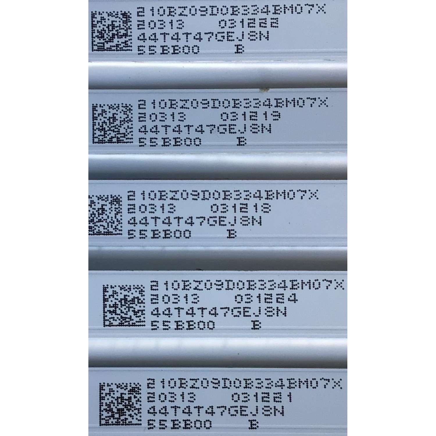 KIT DE LED'S PARA TV (5 PIEZAS) / NUMERO DE PARTE LB-DM3030-GJD3X555X9GB00-S / 210BZ09D0B334BM07X / 44T4T47GEJ8N / 55BB00 / PANEL TPT550U1-QVN05.U / MODELO NS-55710NA21 - Imagen 2